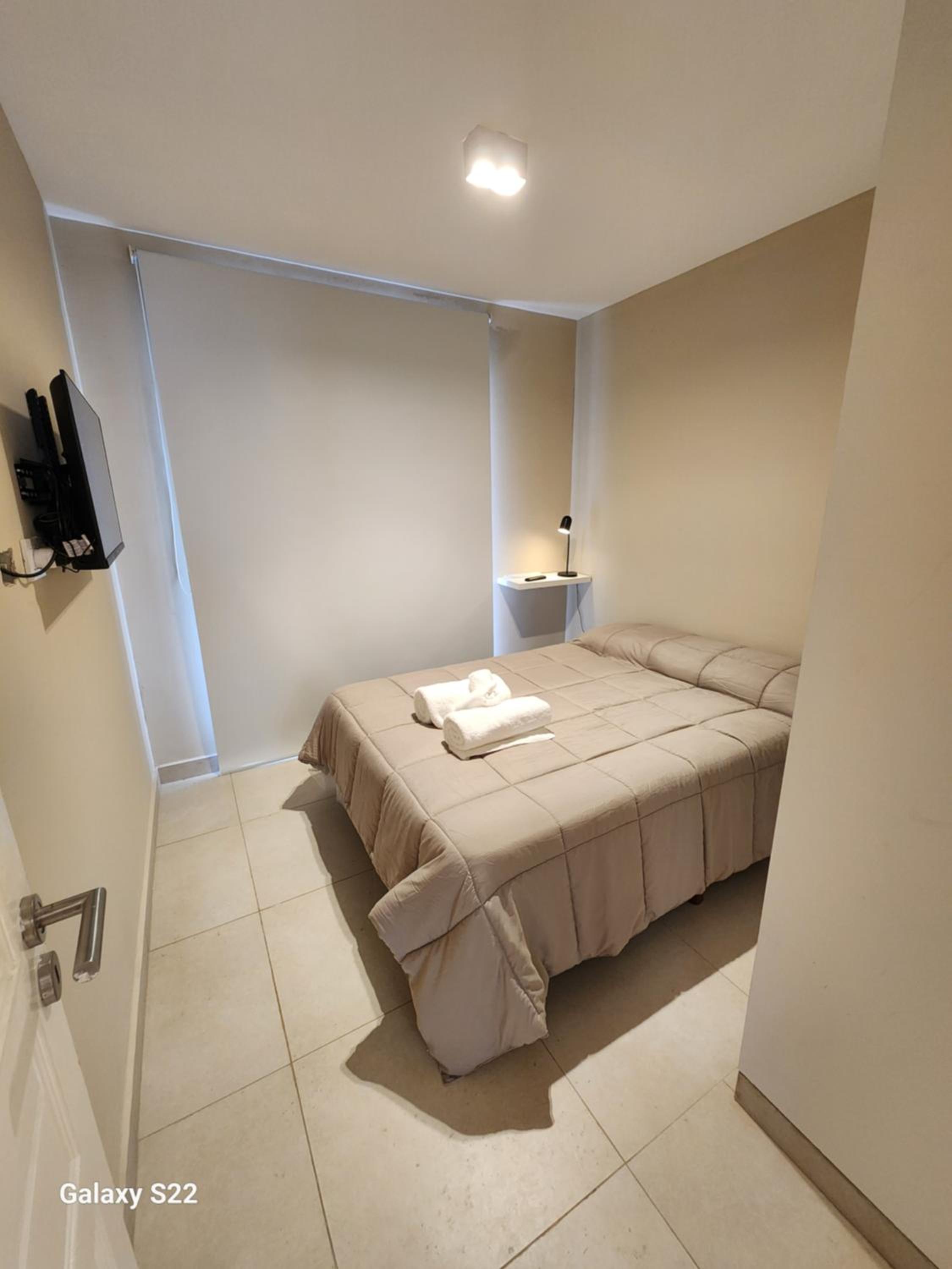 One-Bedroom Apartment photo 3