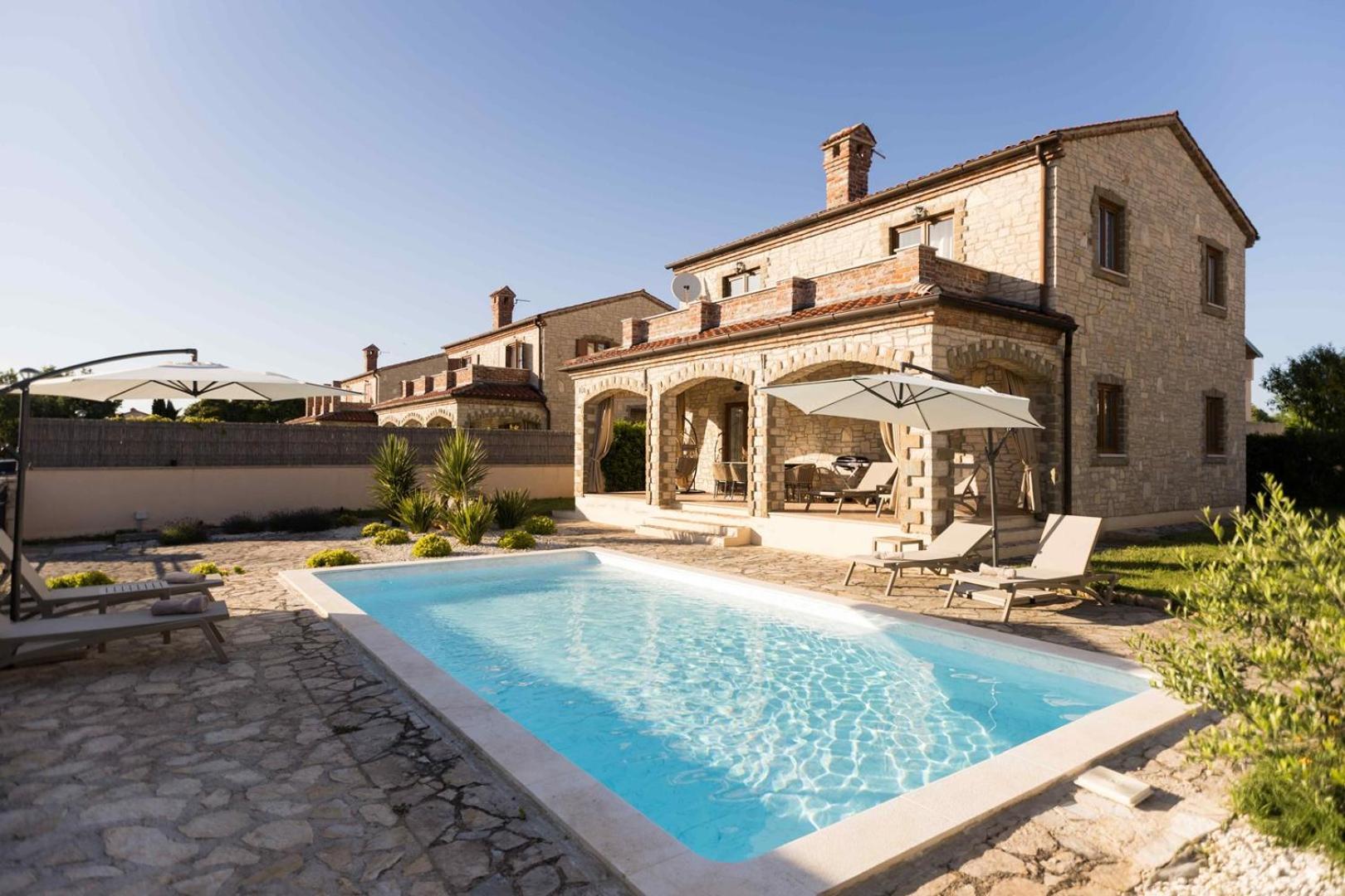Villa with Private Pool photo 3