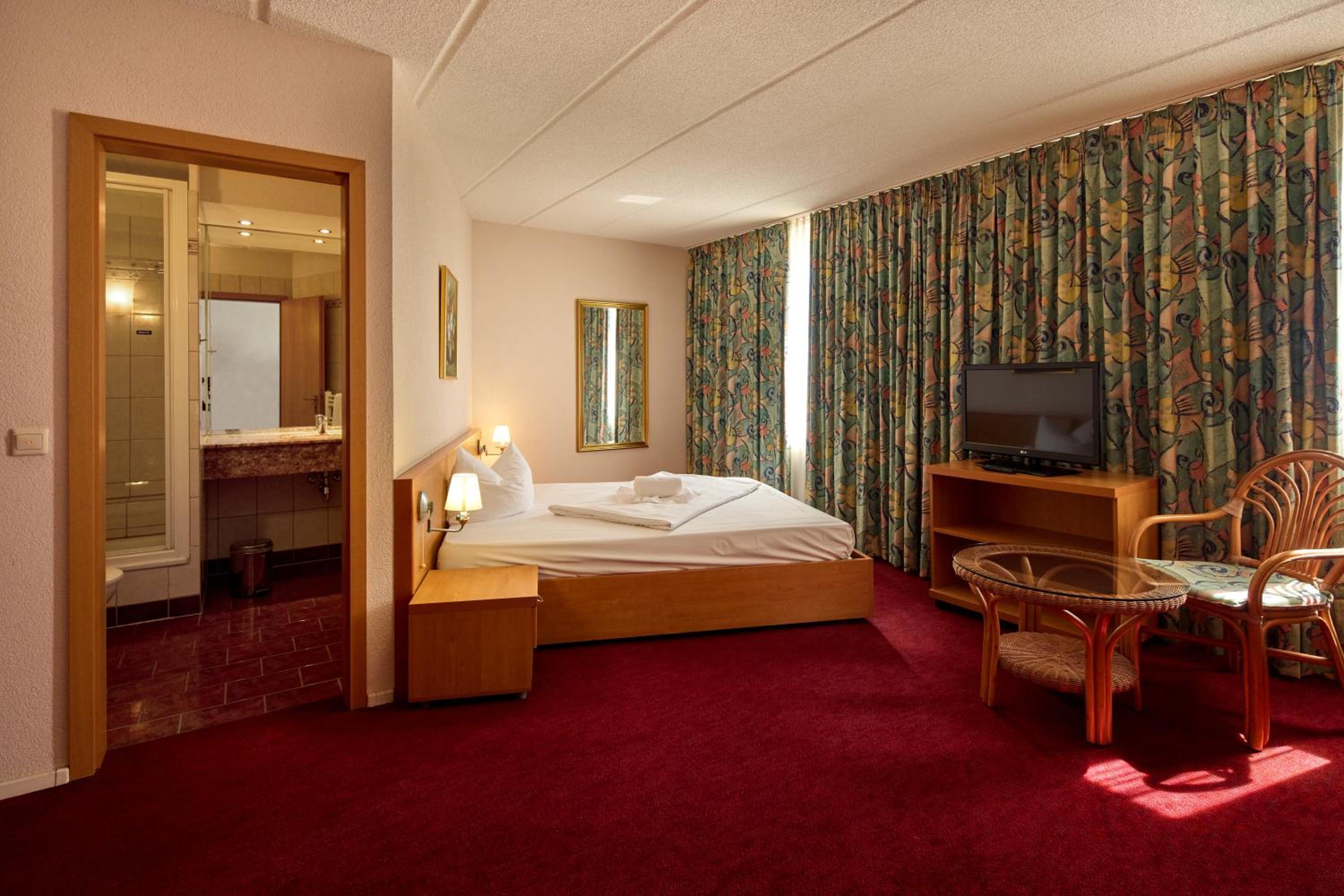 Single Room photo 3