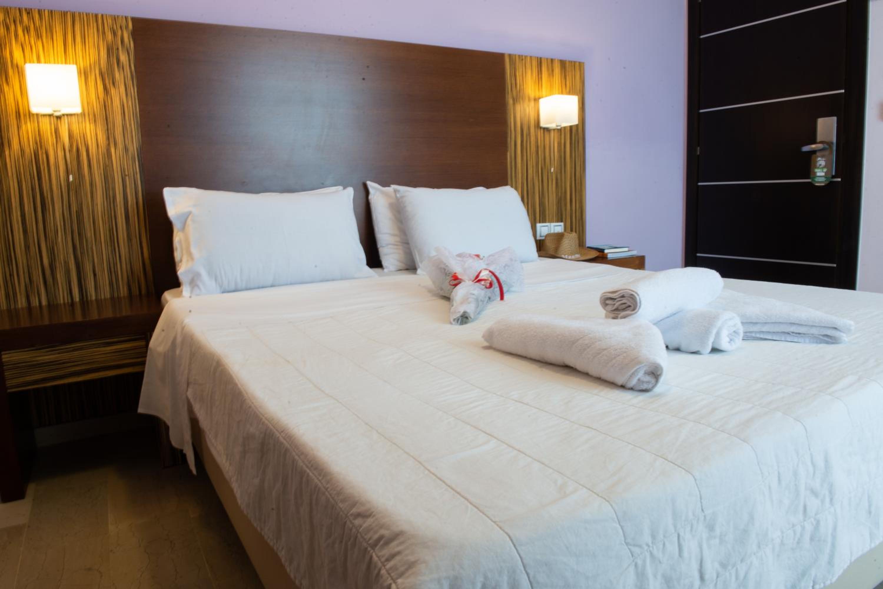 Double Room With Balcony photo 2