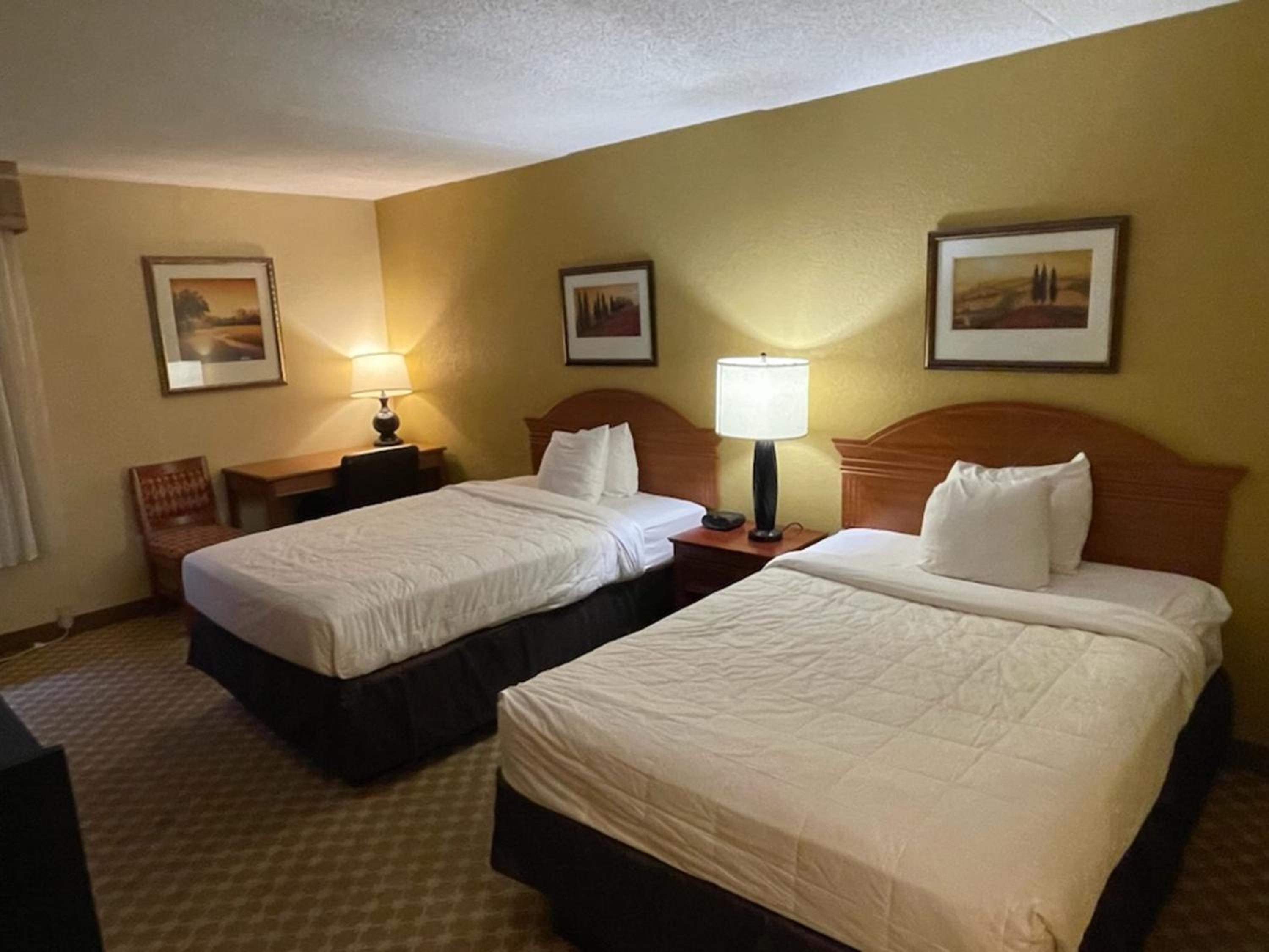 Standard Double Room With Two Double Beds - Non Smoking photo 2