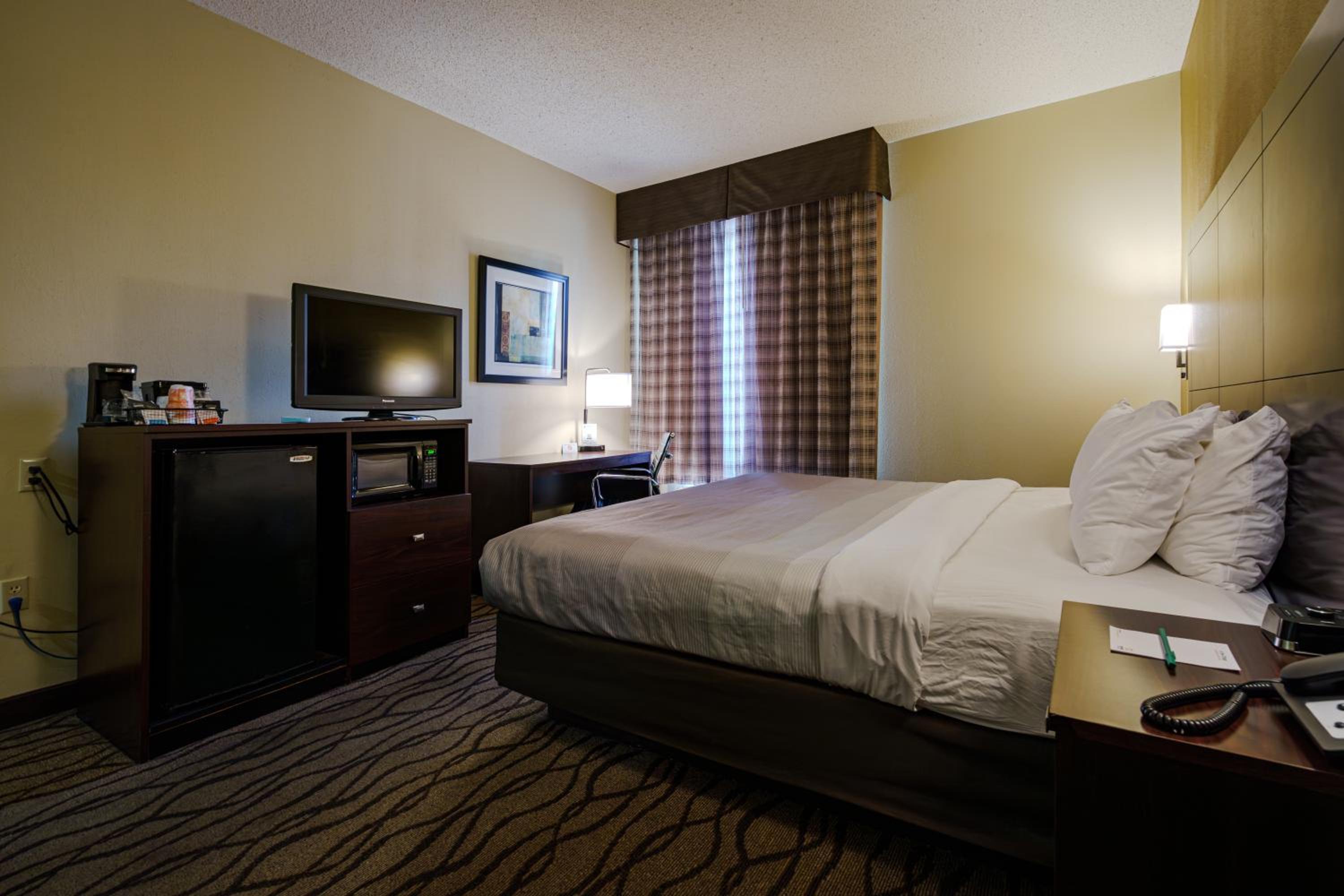 King Room- Non Smoking - Photo 5