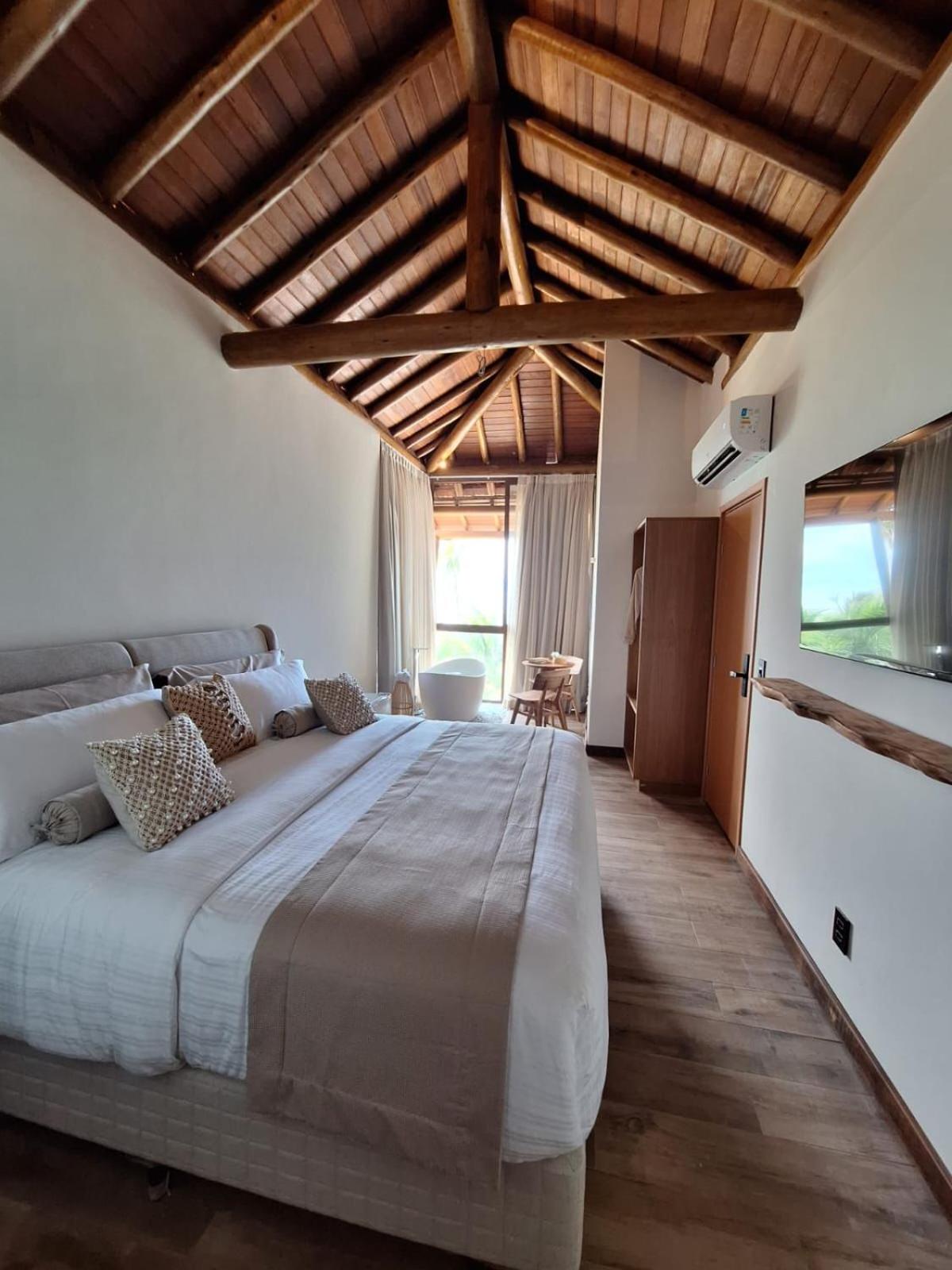 Deluxe Suite with Sea View photo 1