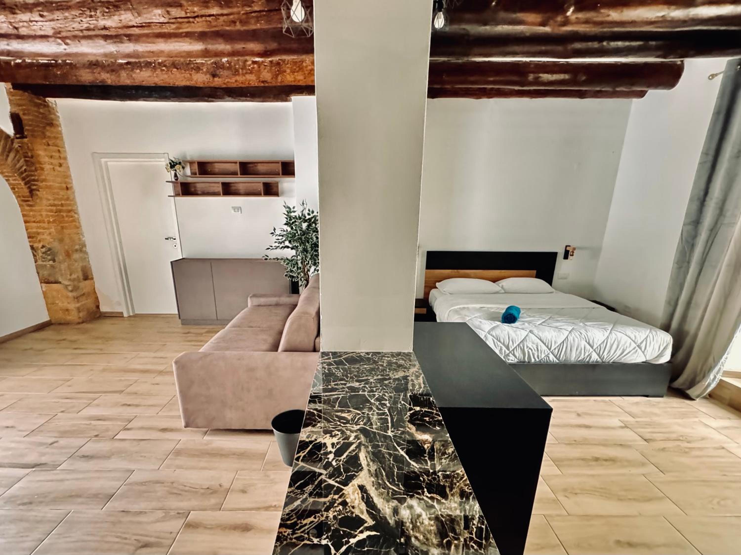 One-Bedroom Apartment
