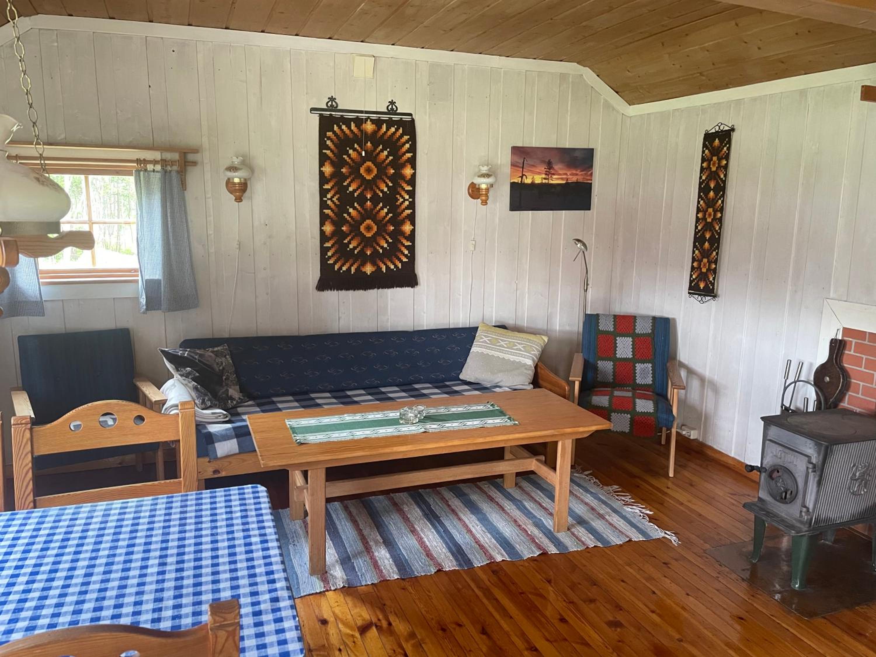 One-Bedroom Cottage - Photo 11