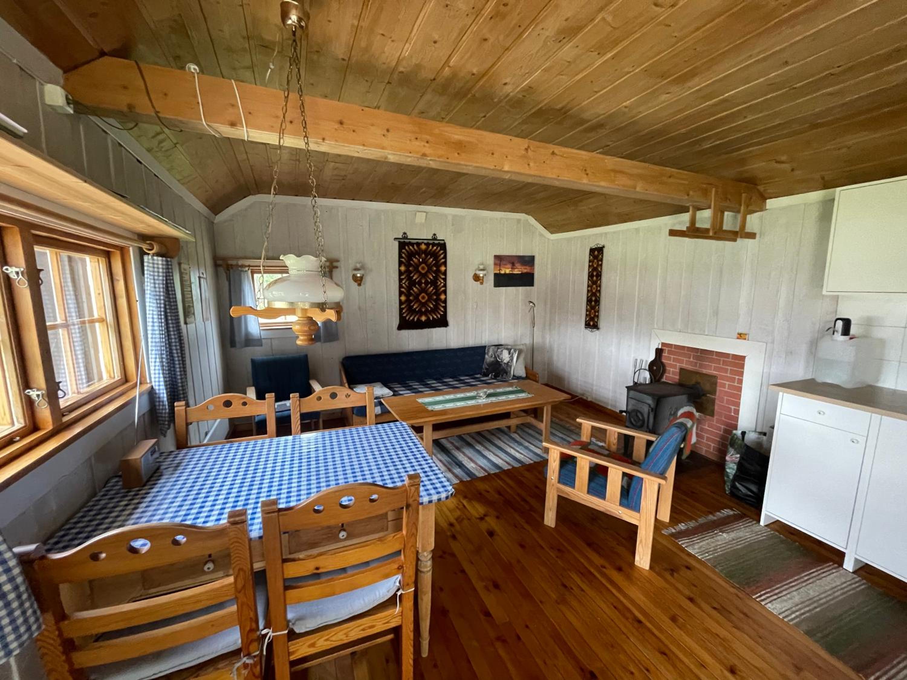 One-Bedroom Cottage - Photo 1