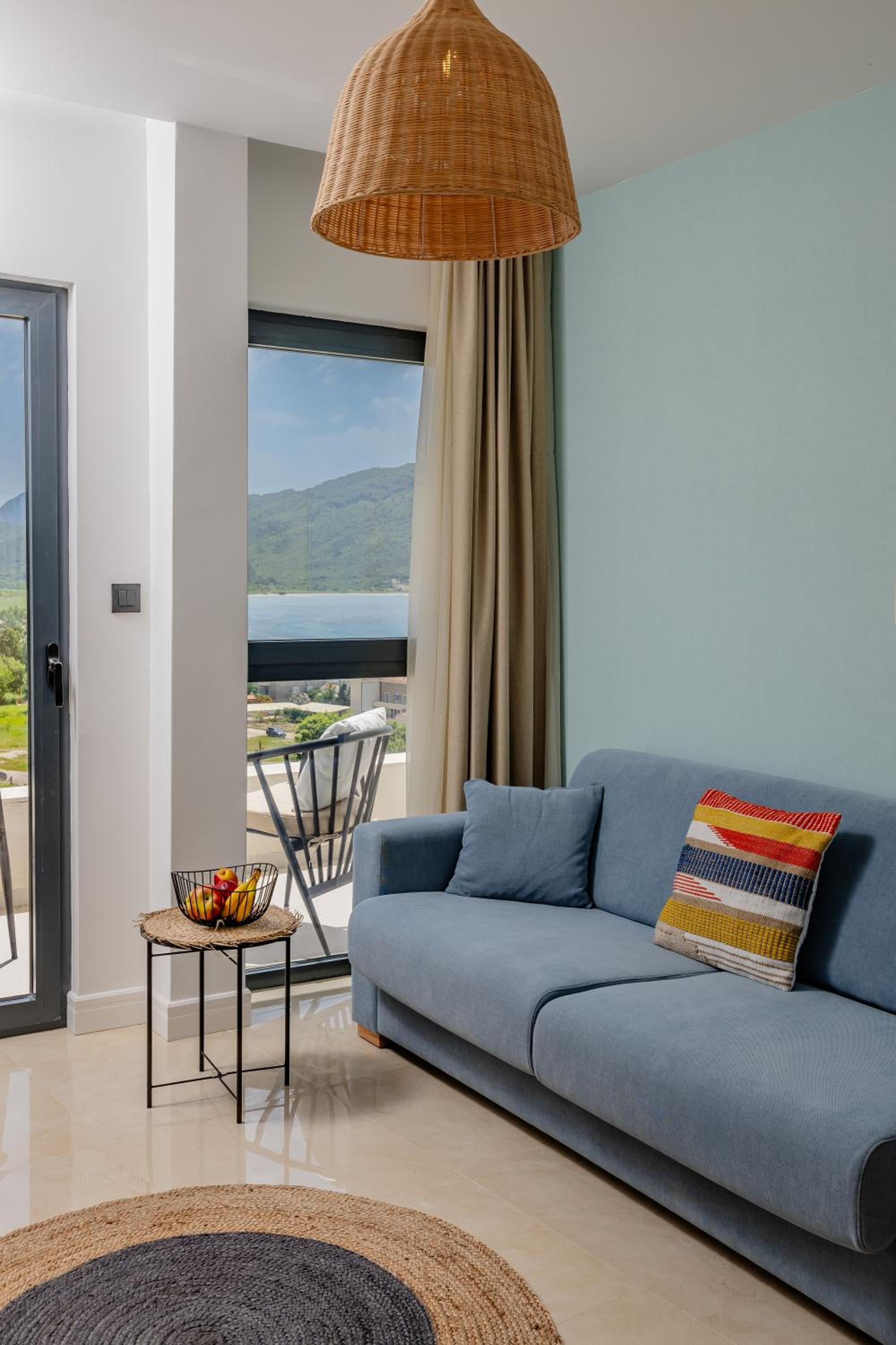 One-Bedroom Suite - Photo 11