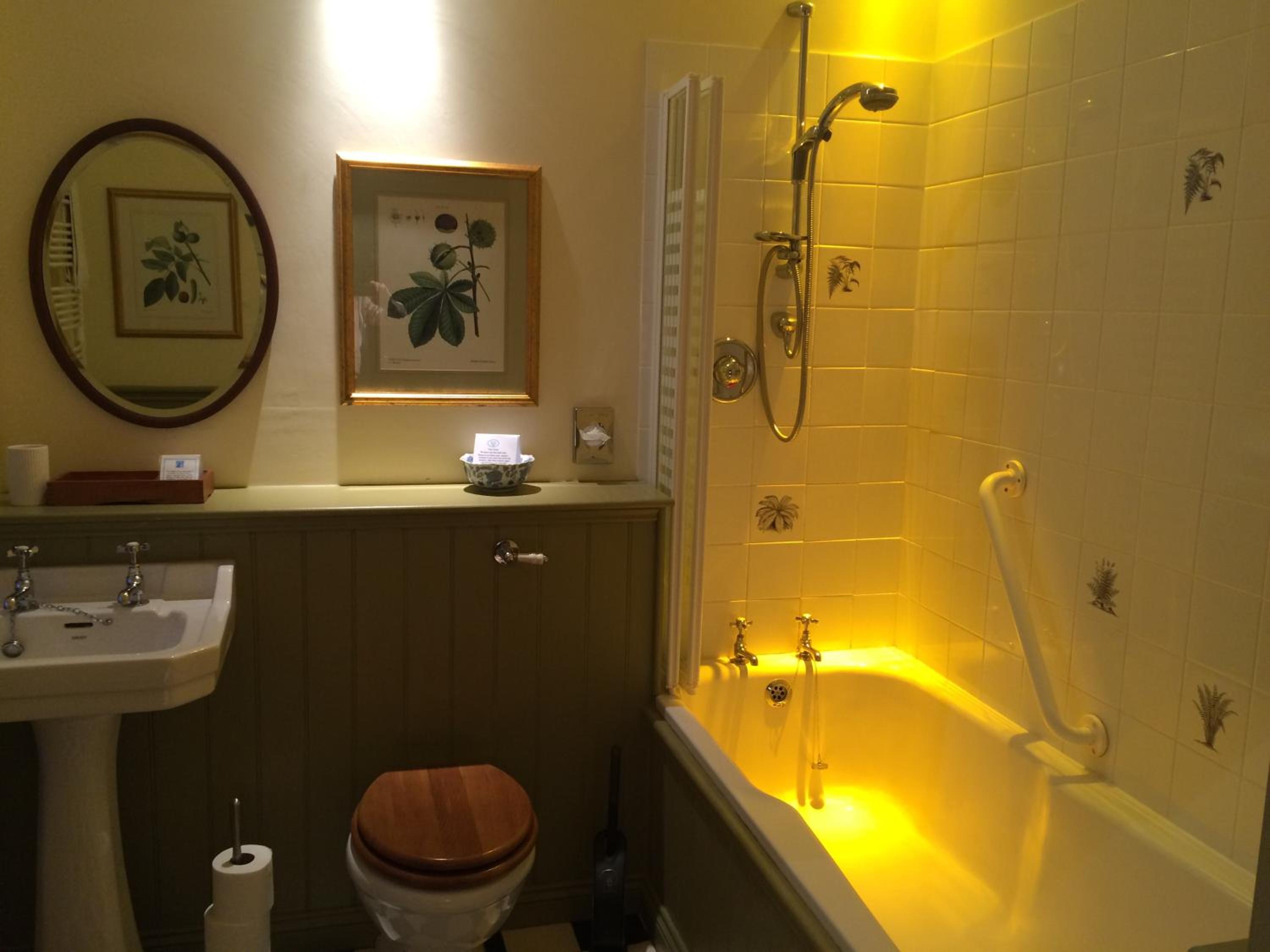 Deluxe Double or Twin Room with Mountain View - Photo 3