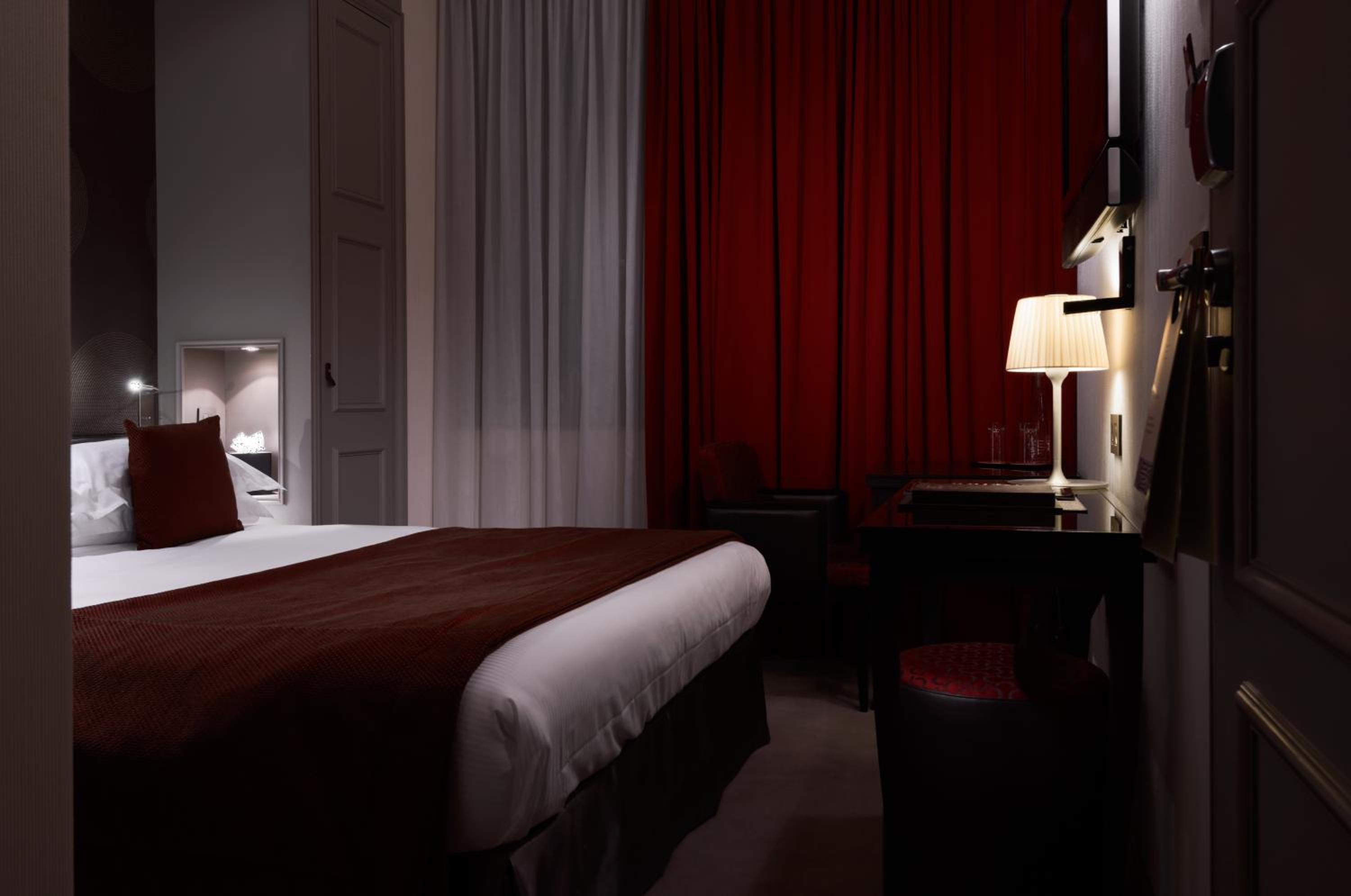Single Room photo 3