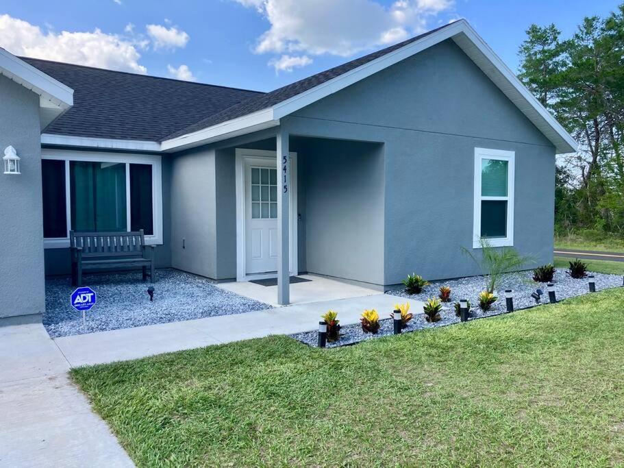 Four-Bedroom House photo 3