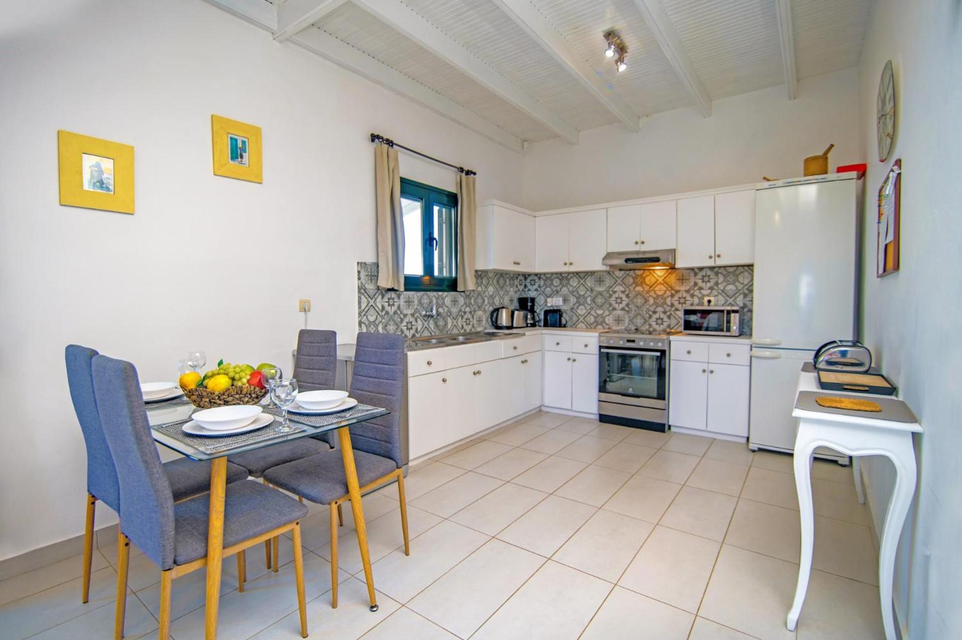 Four-Bedroom Villa photo 2