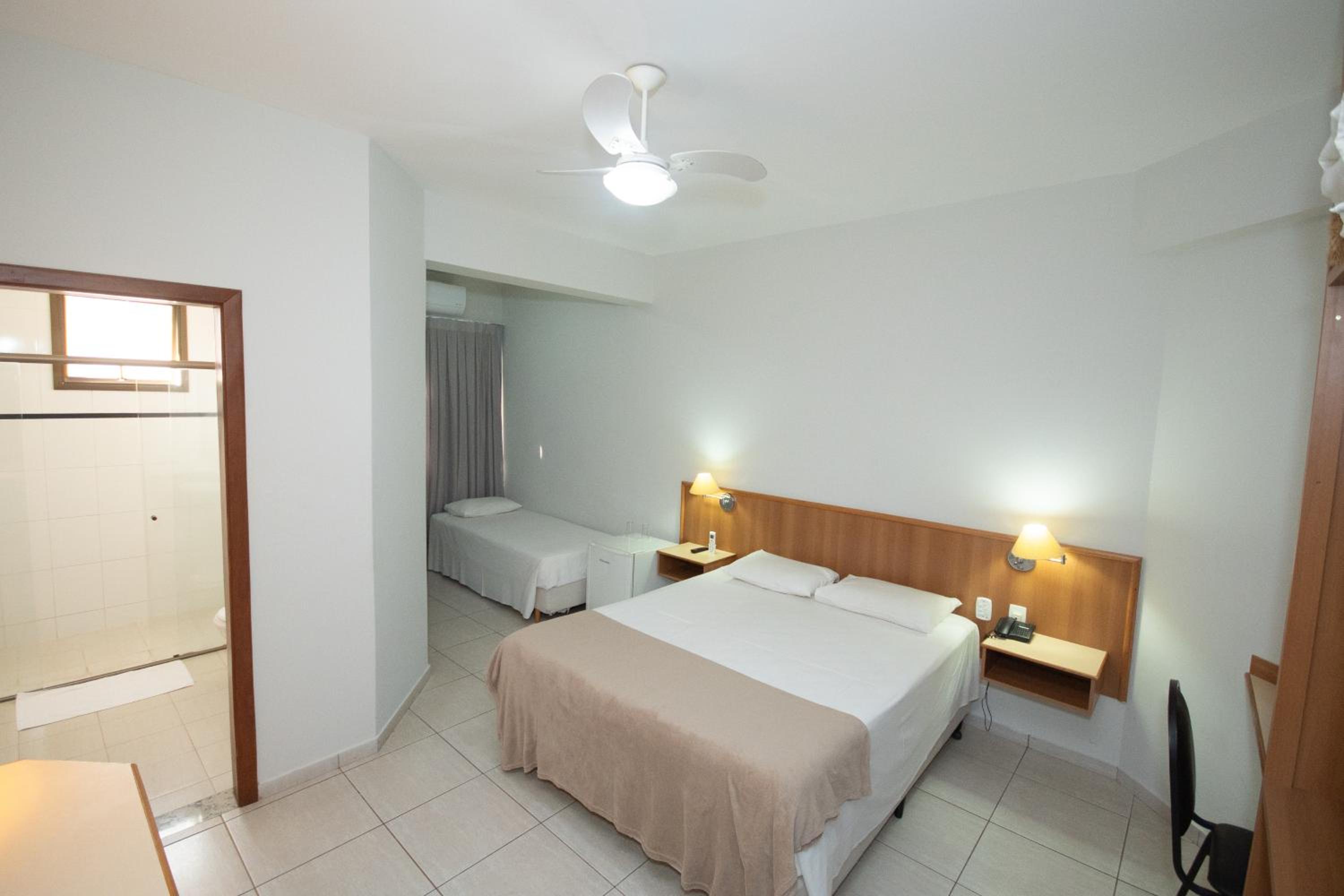 Double Room with Extra Bed photo 2