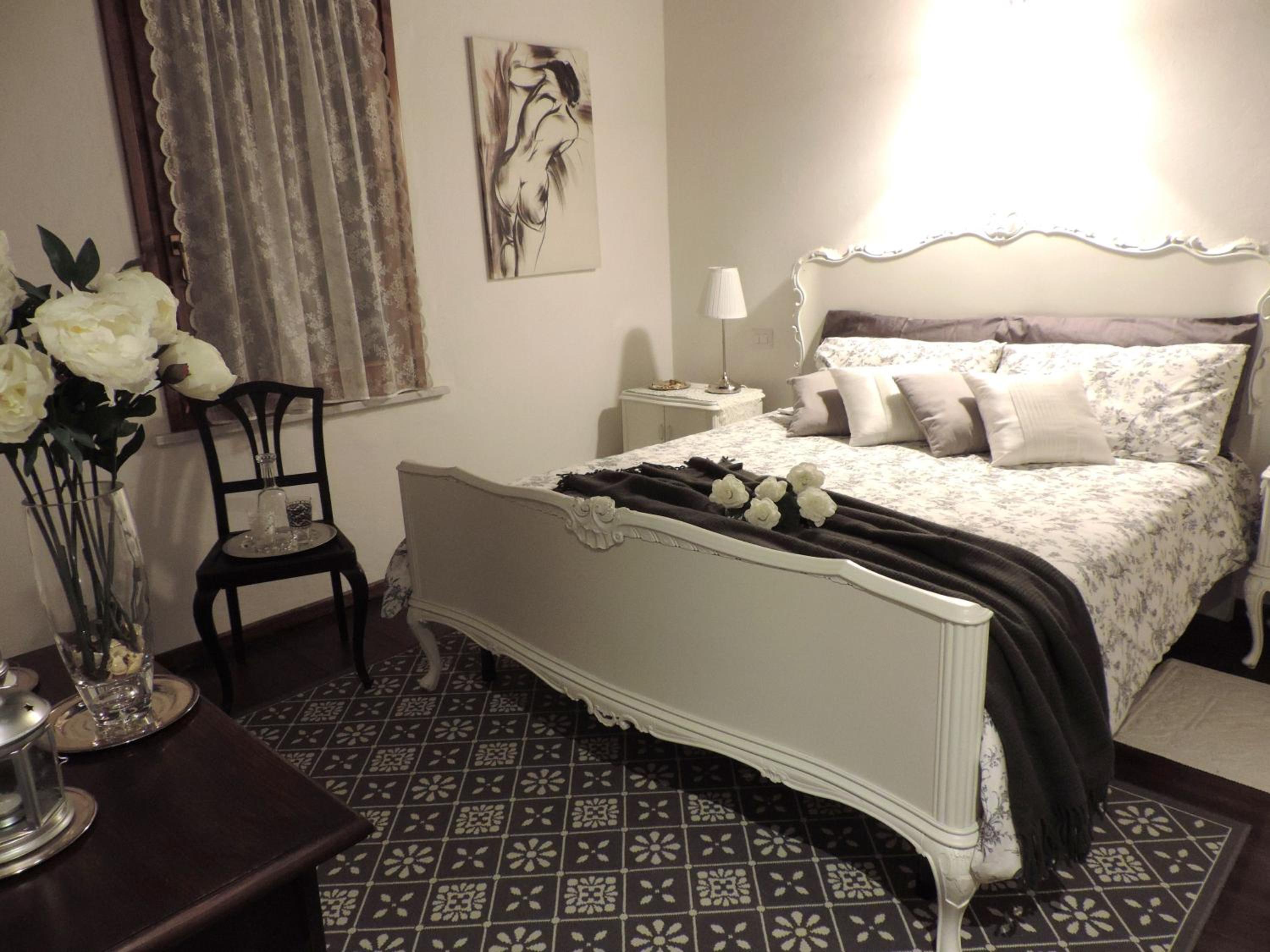 Double Room with Private Bathroom photo 1