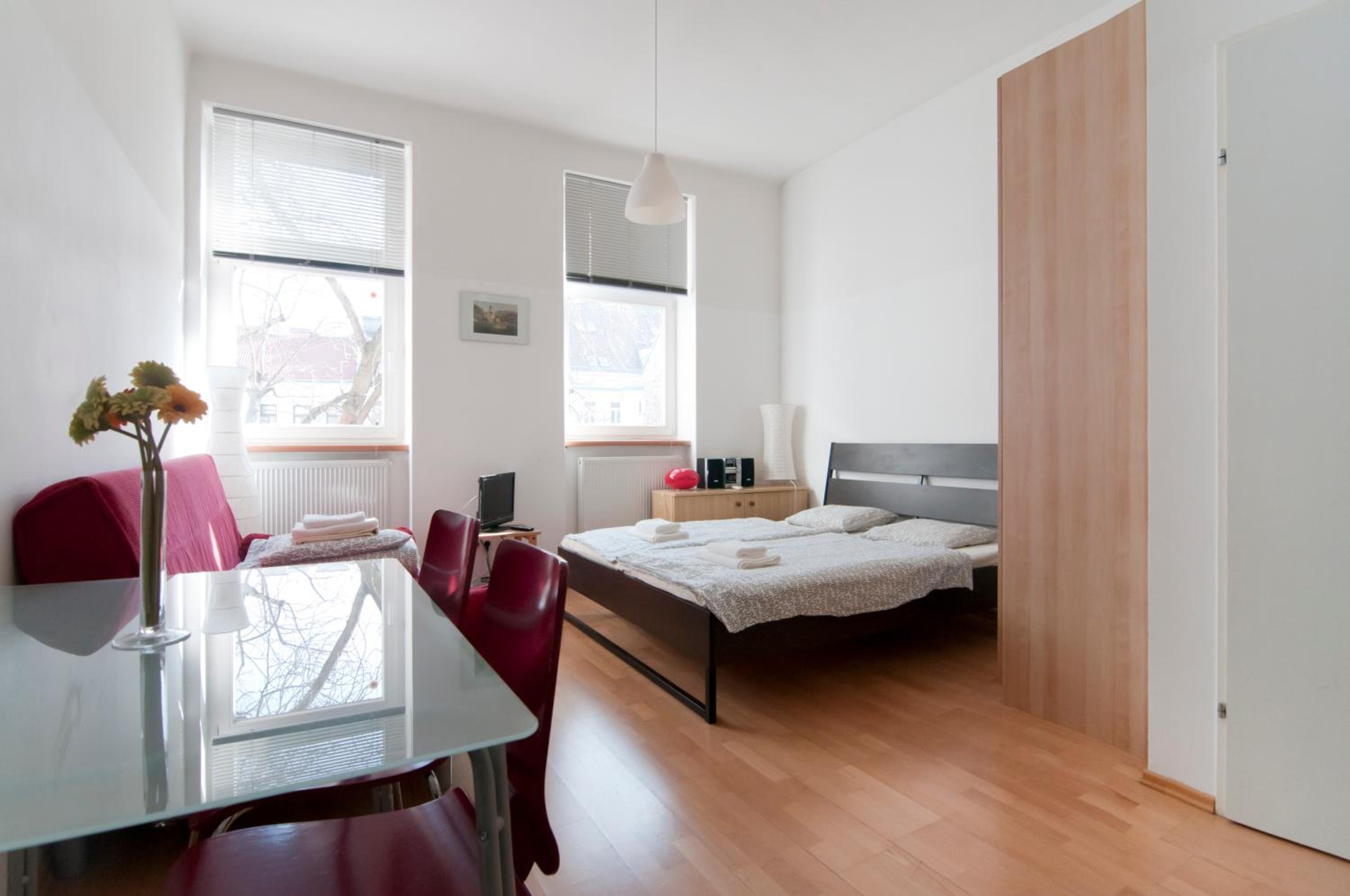 Studio Apartment - Top 28