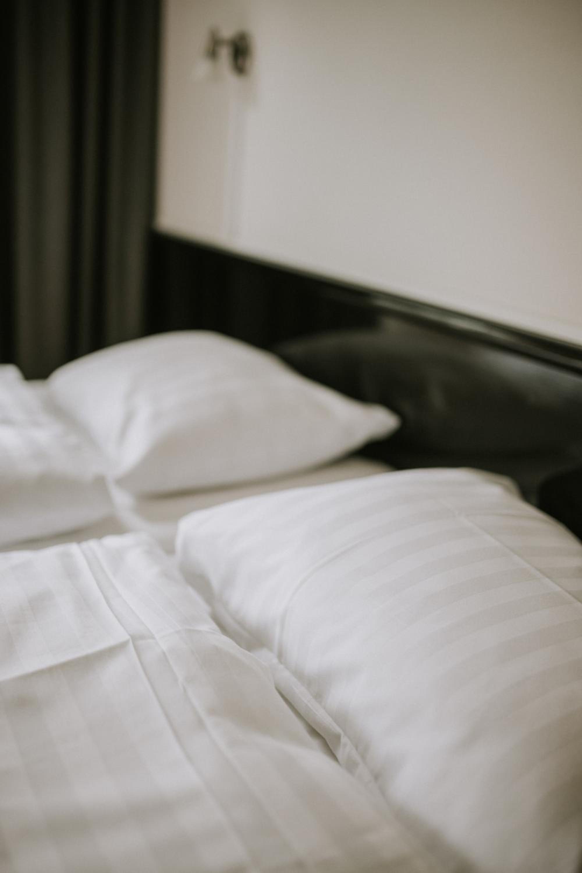 Standard Twin Room - Photo 13