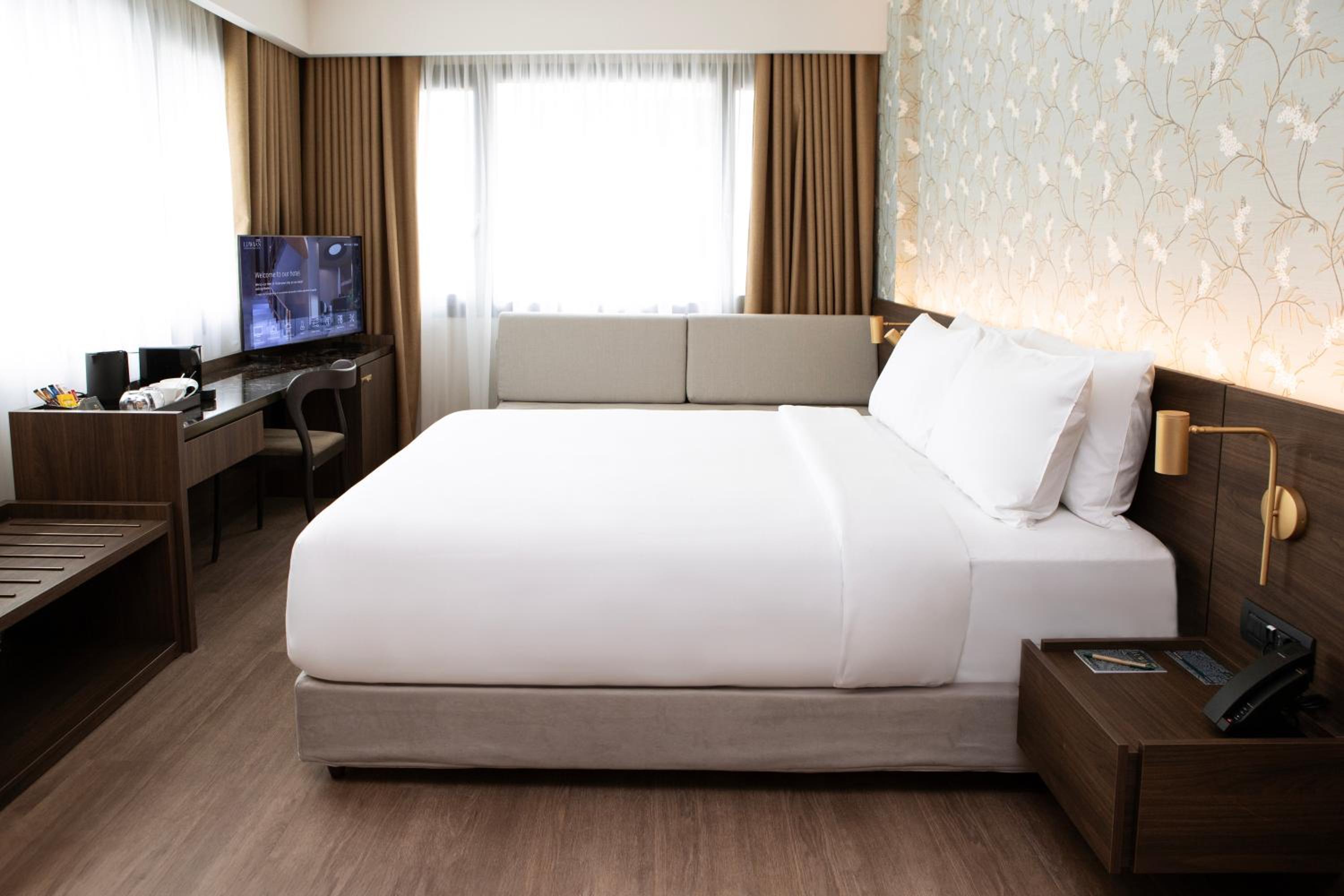 Superior Double or Twin Room photo 2