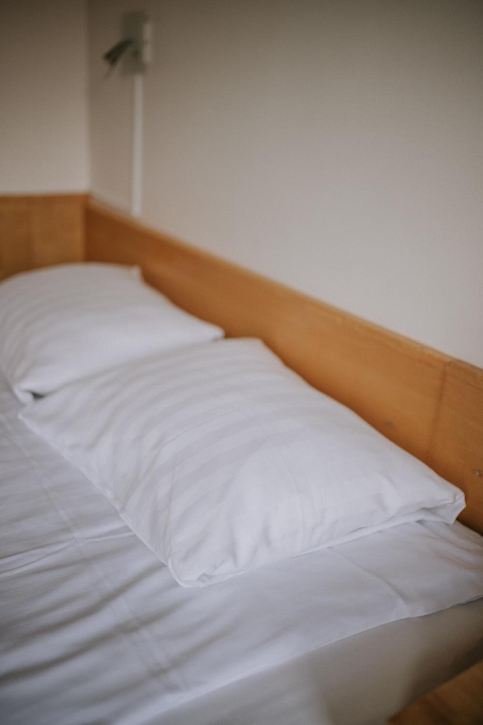 Standard Double Room - Photo 4