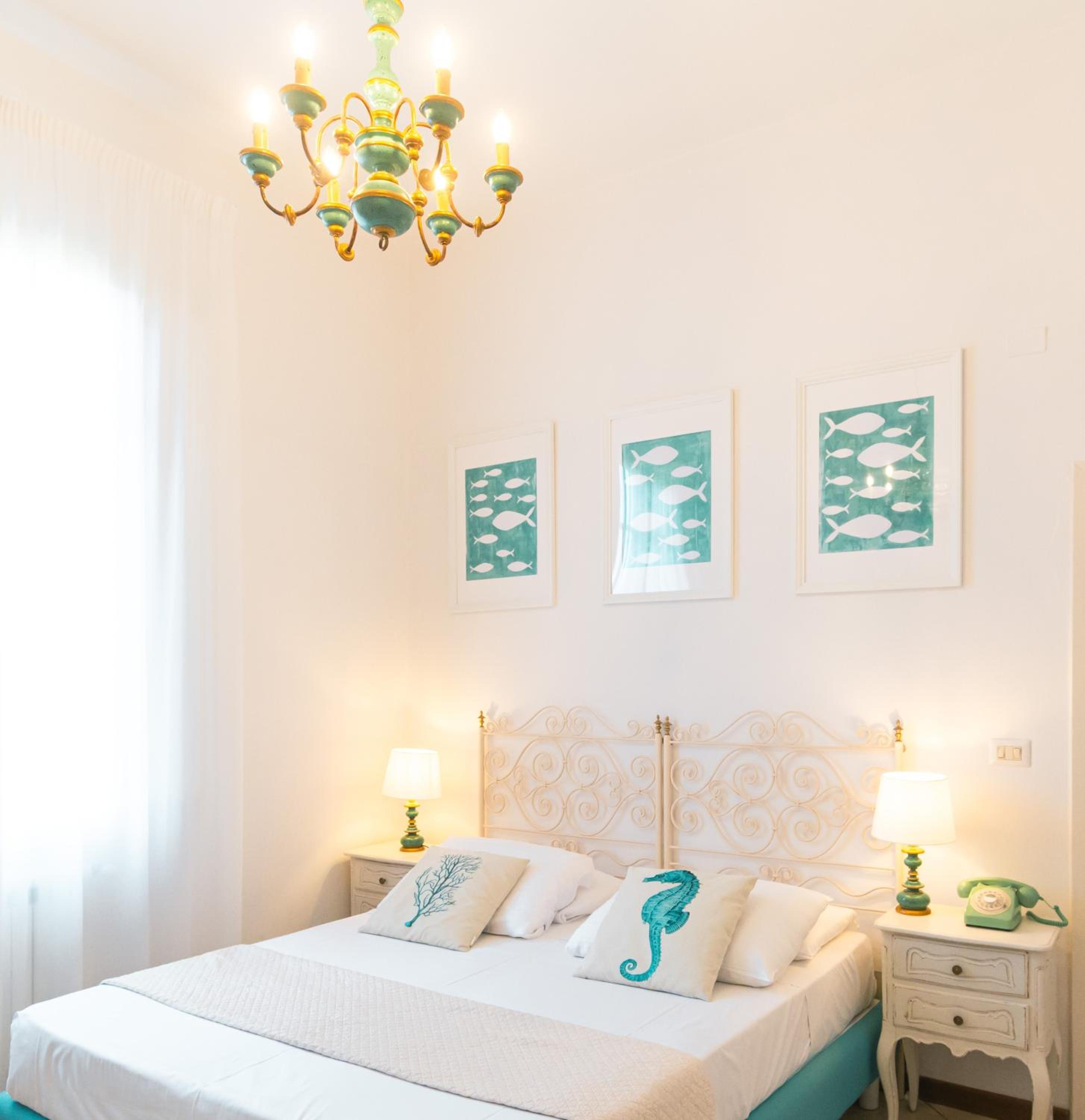 Standard Double Room - Photo 4