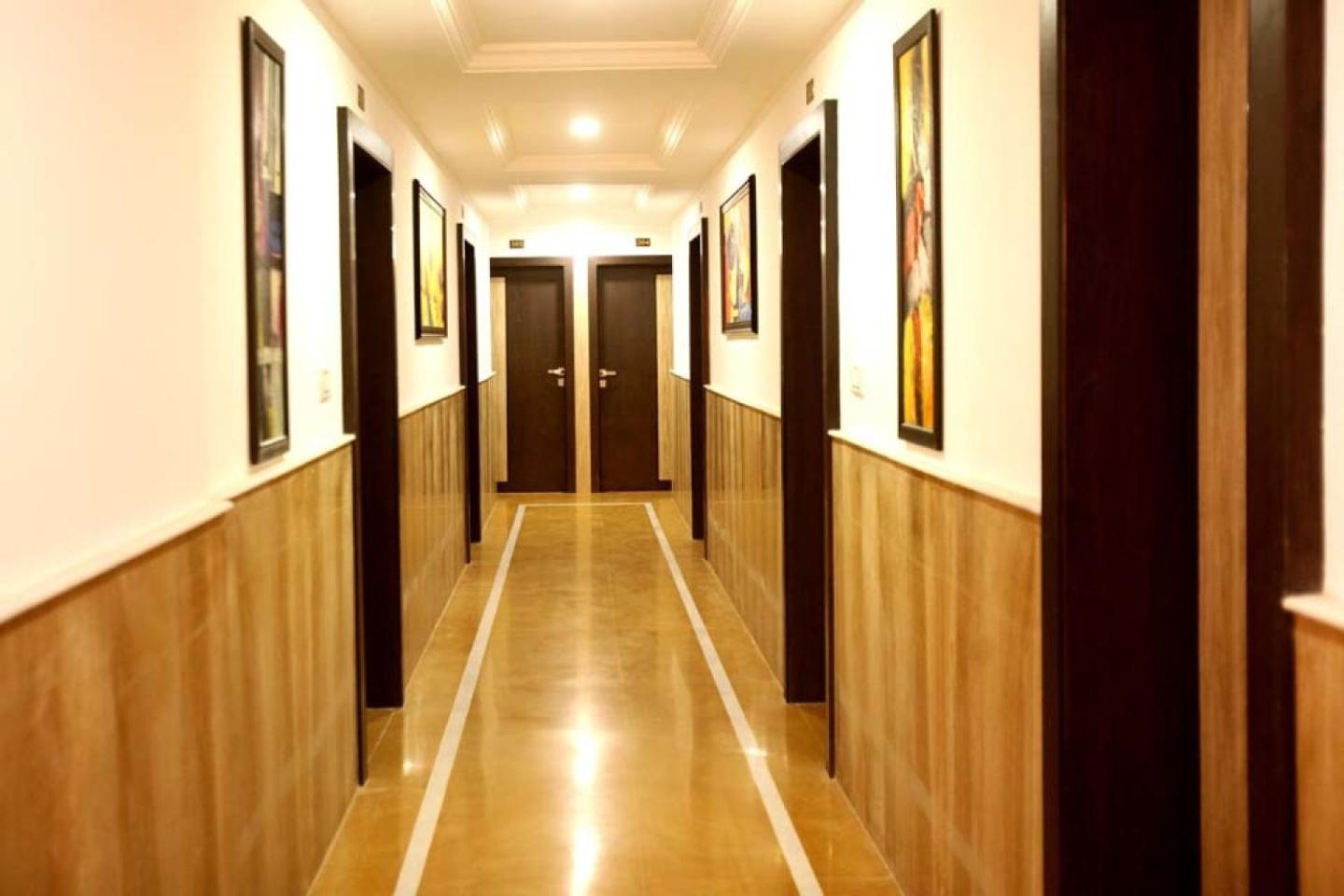 Deluxe Room - Photo 12