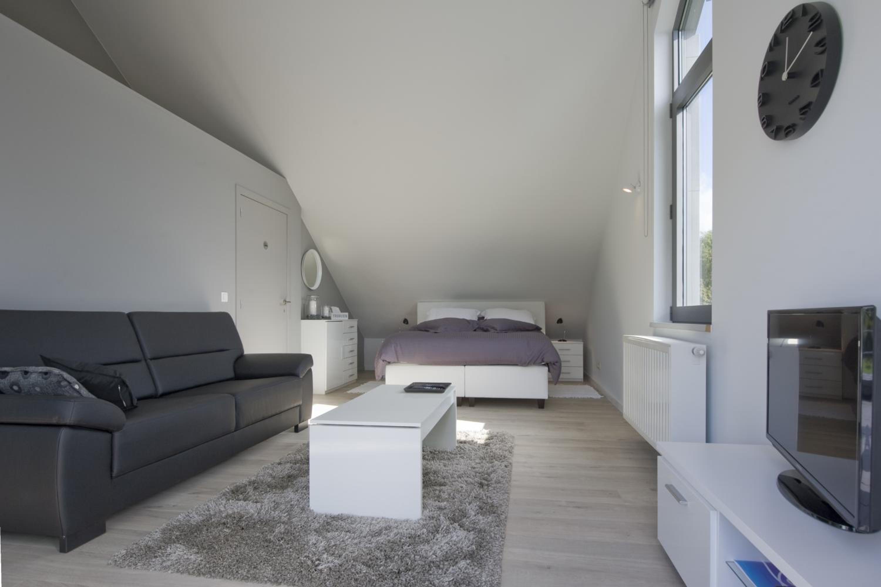 Three-Bedroom House photo 1