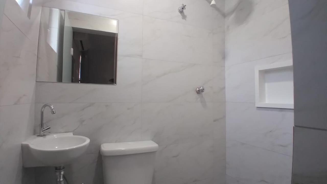 Standard Double Room - Photo 6