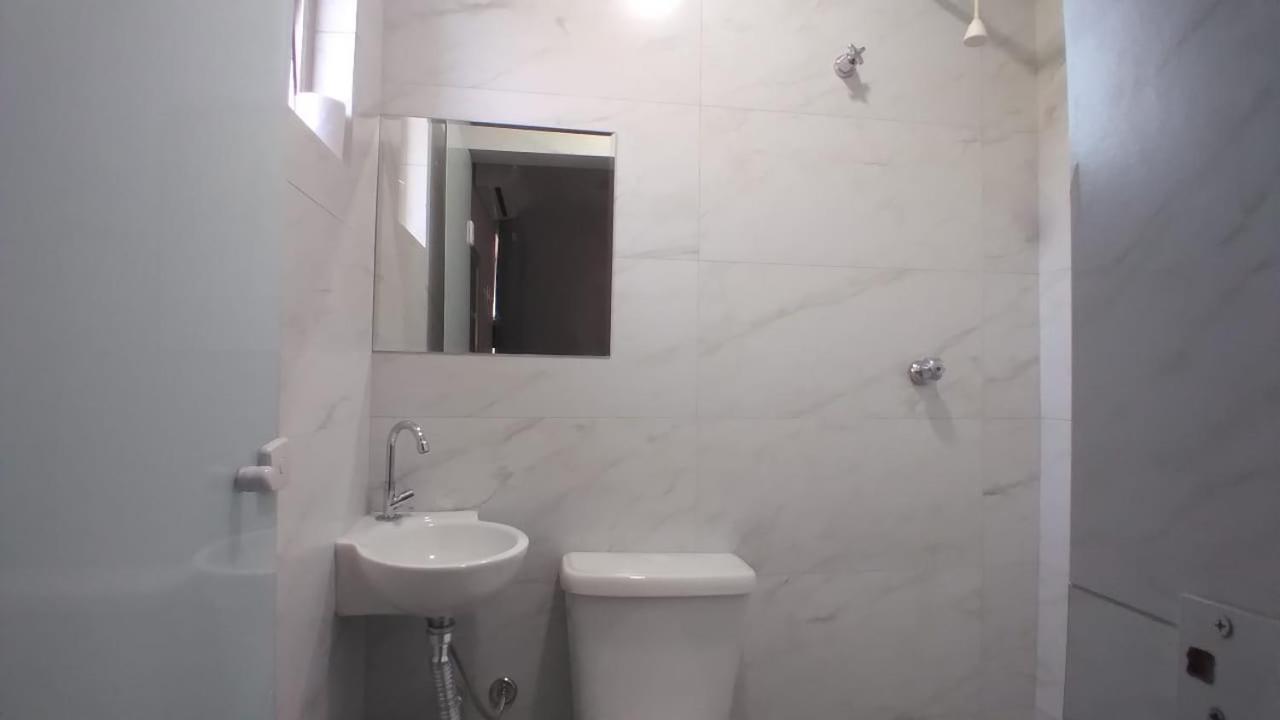 Standard Double Room - Photo 5