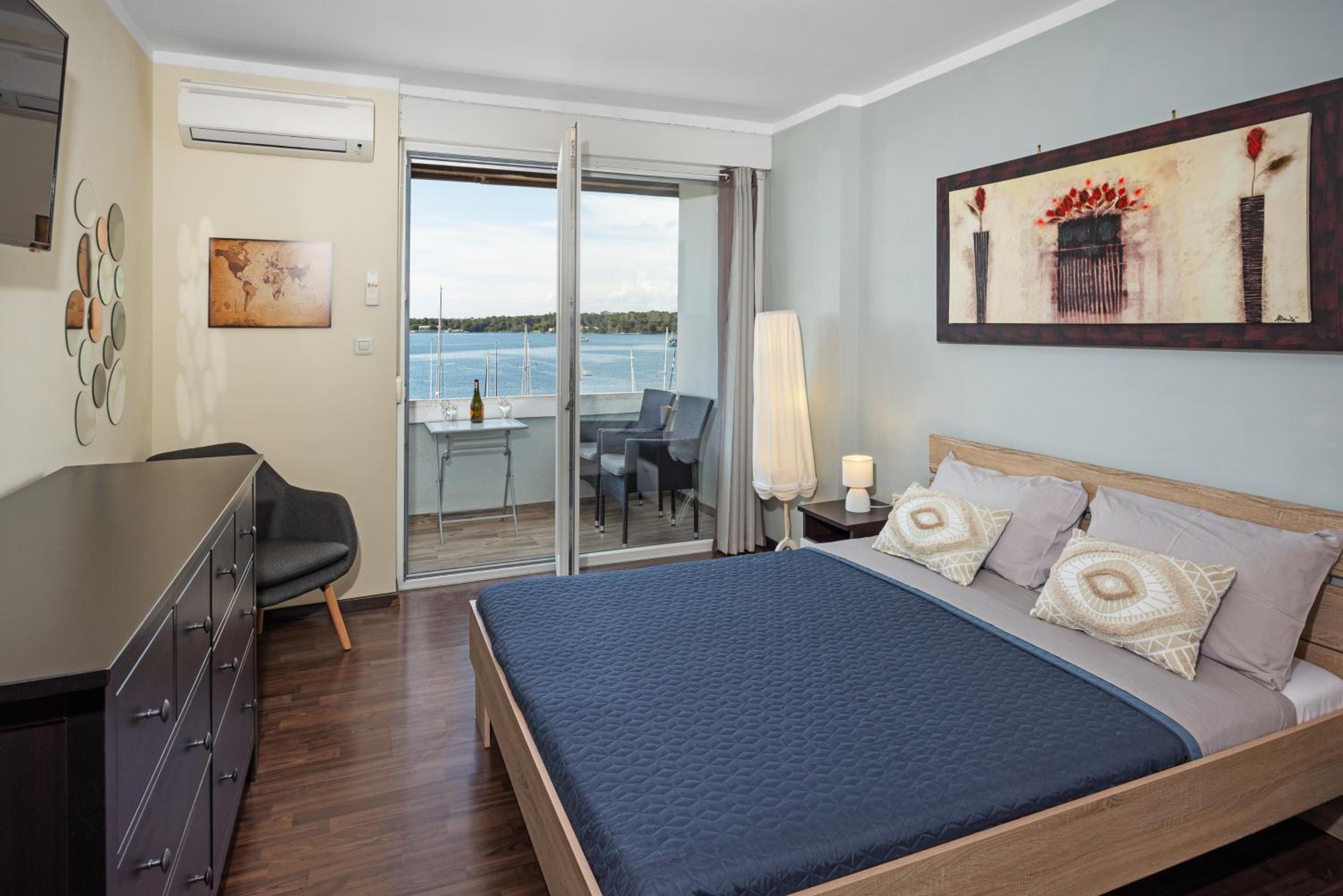 Apartment with Sea View