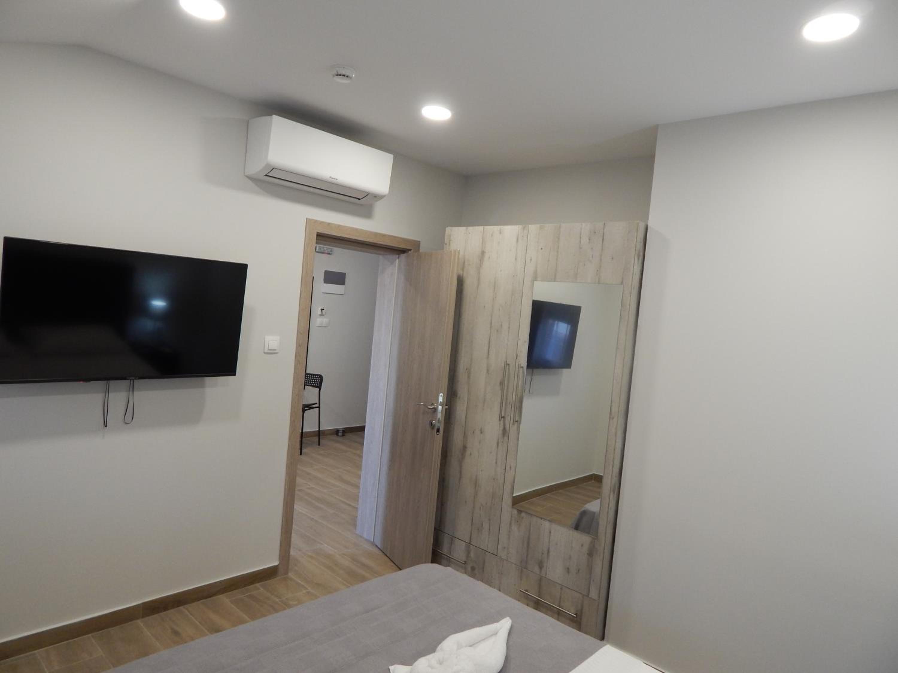 One-Bedroom Family Apartment