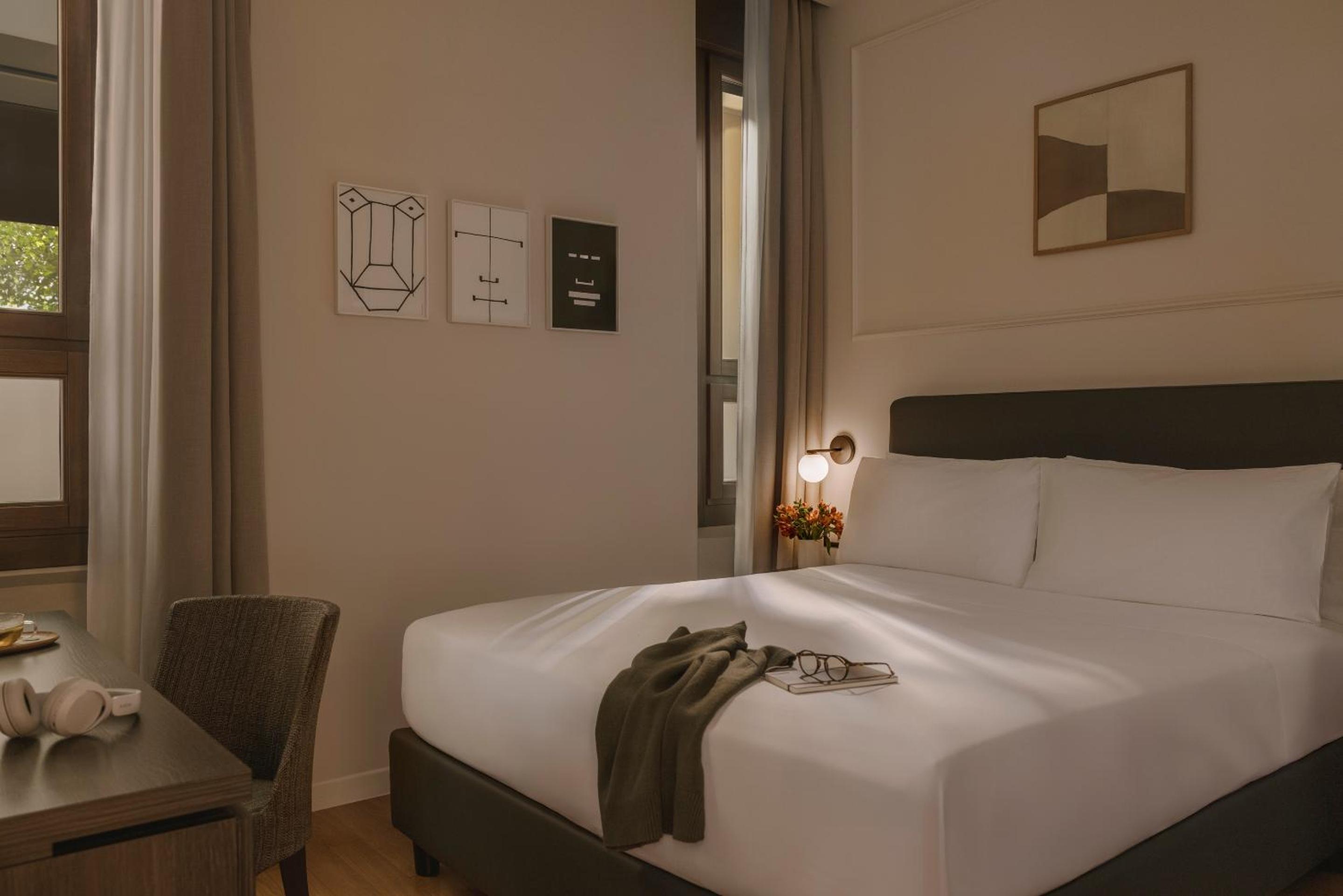 Queen Room