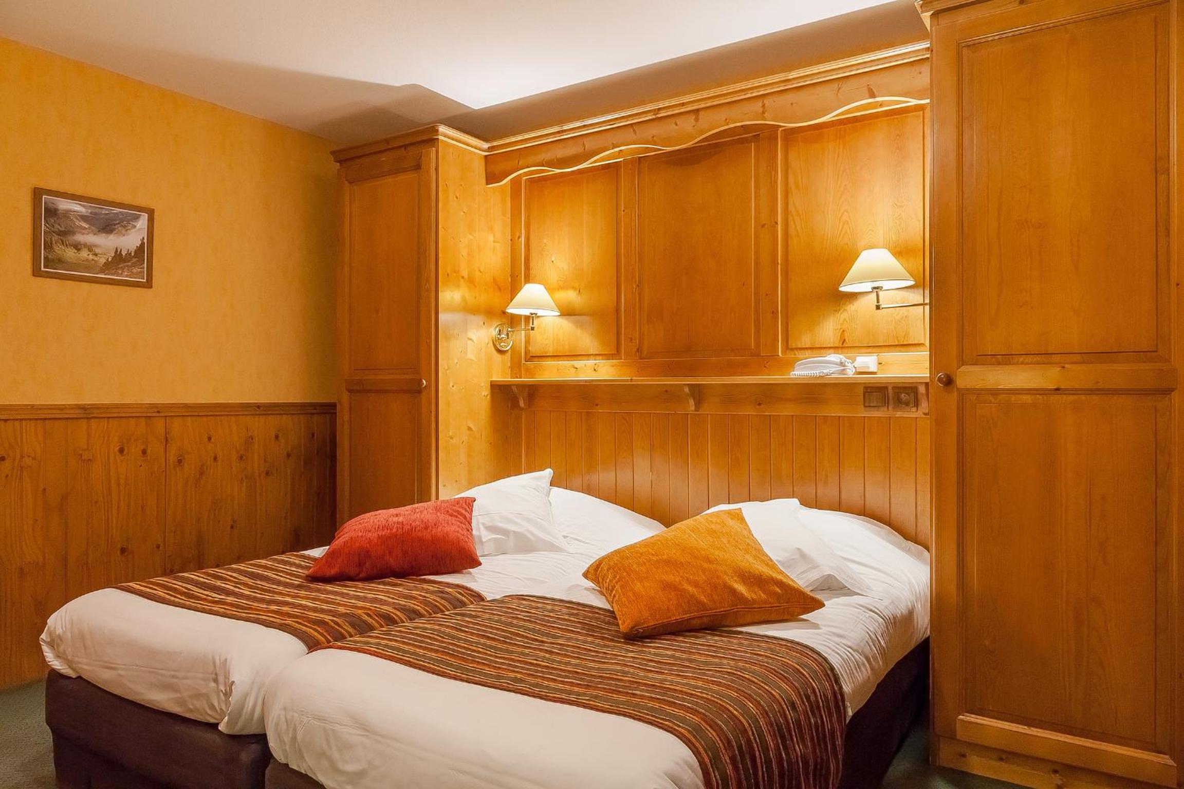 Twin Room with Balcony photo 1