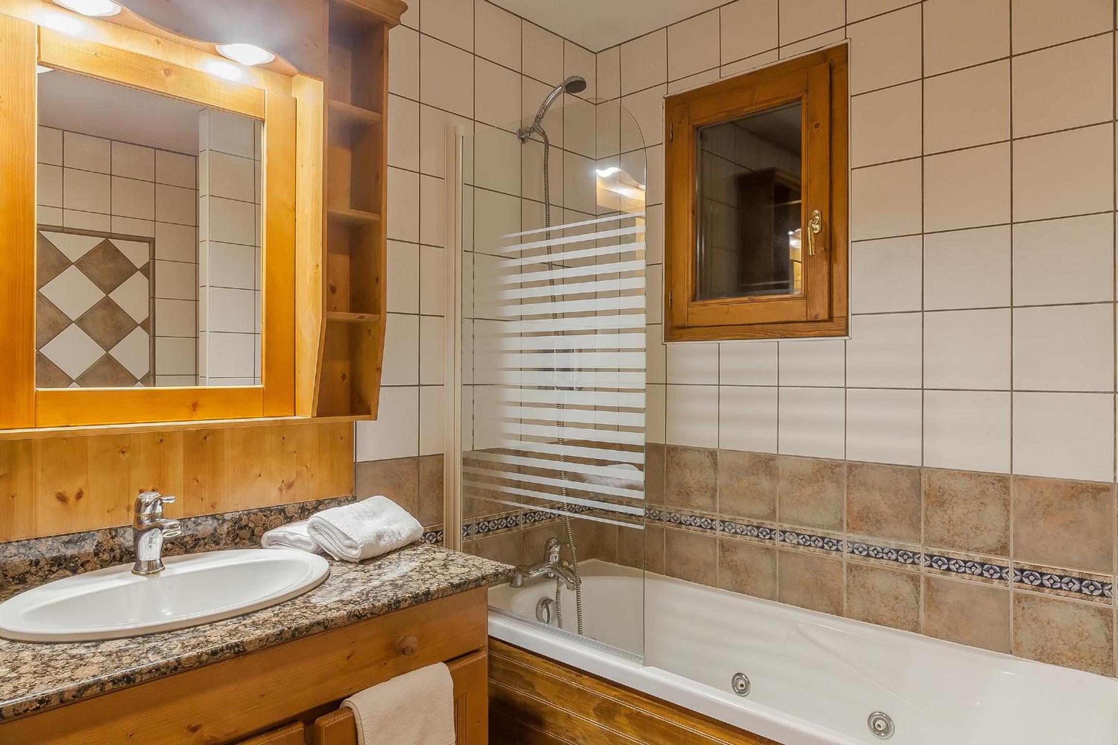 Double Room with Balcony photo 3