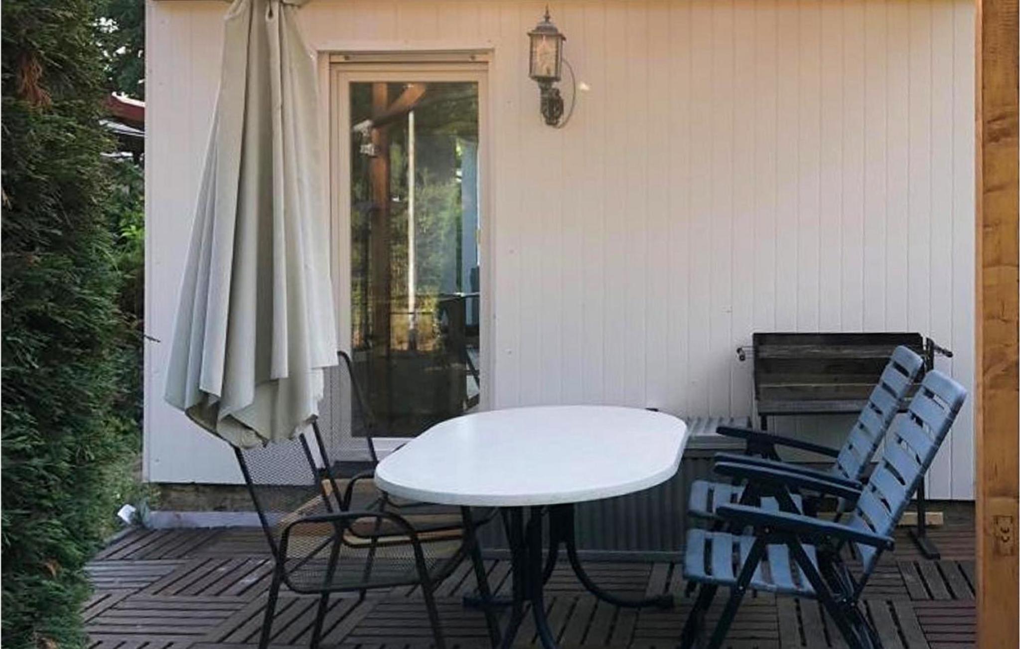 One-Bedroom Vacation Home photo 2