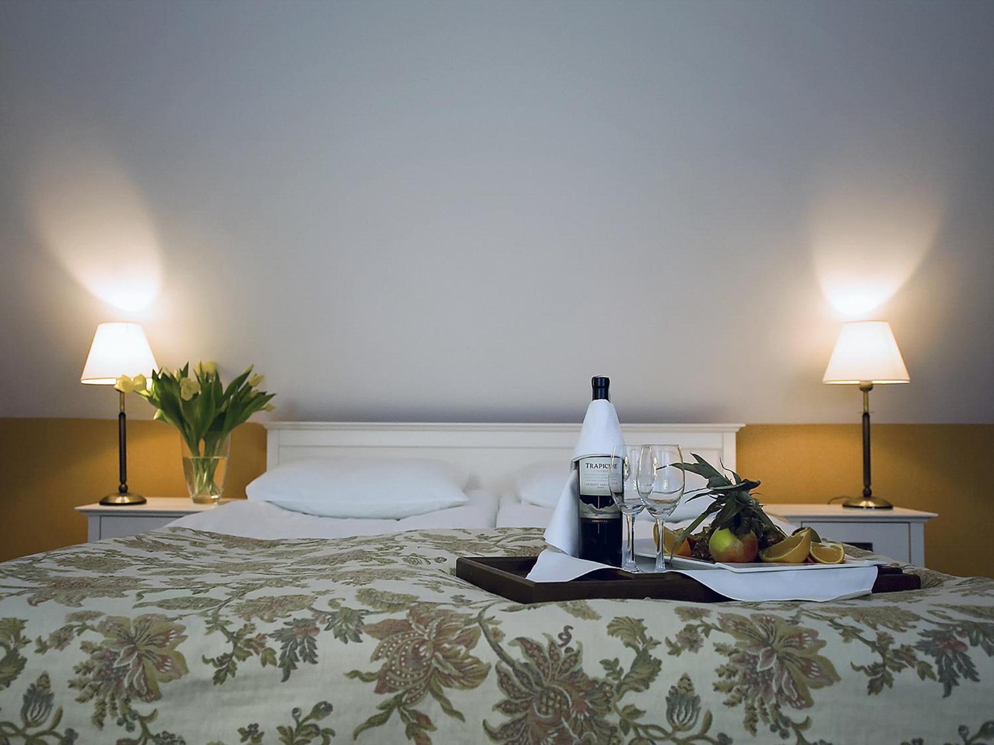 Double or Twin Room - Photo 7