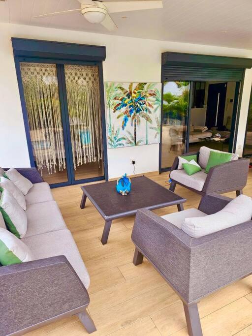 Villa photo 2