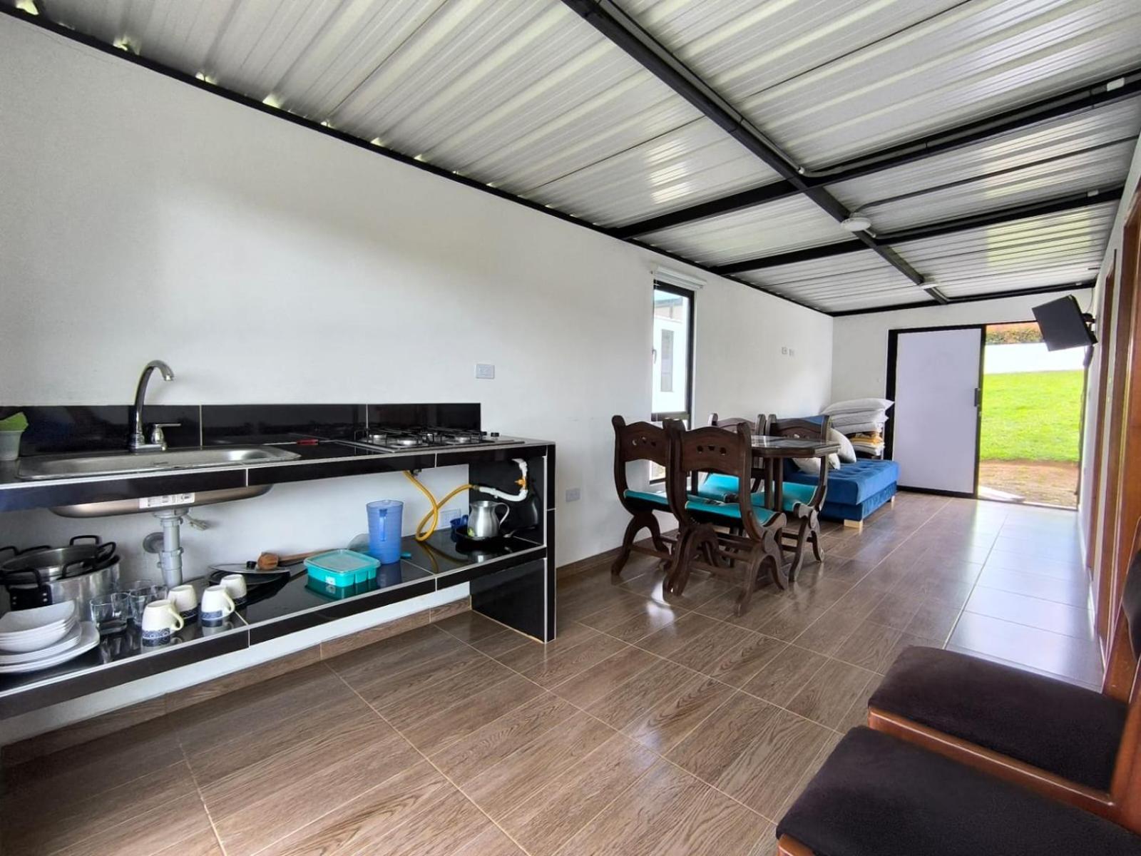 Family Room with Garden View photo 3