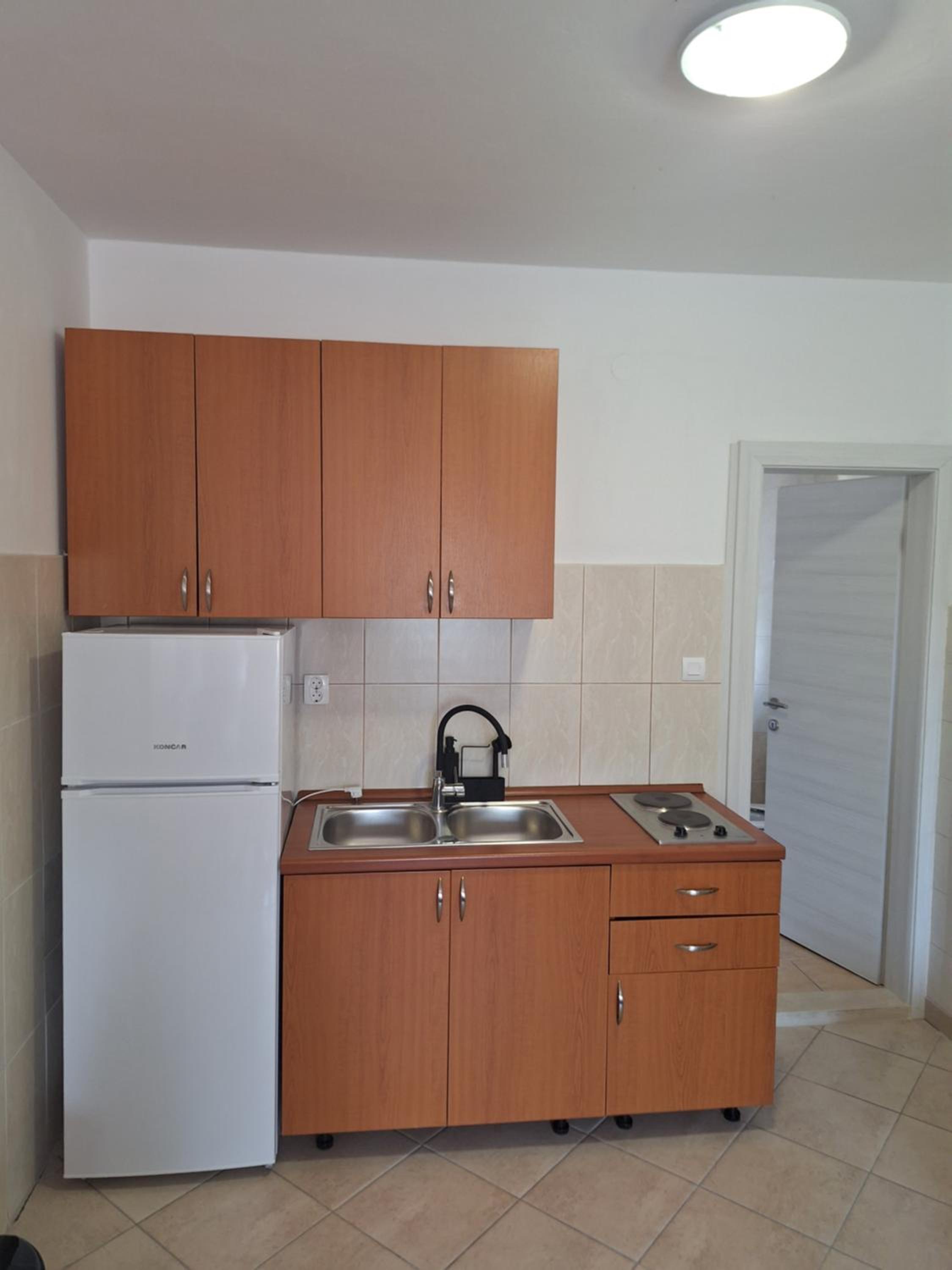 Studio Apartment photo 3