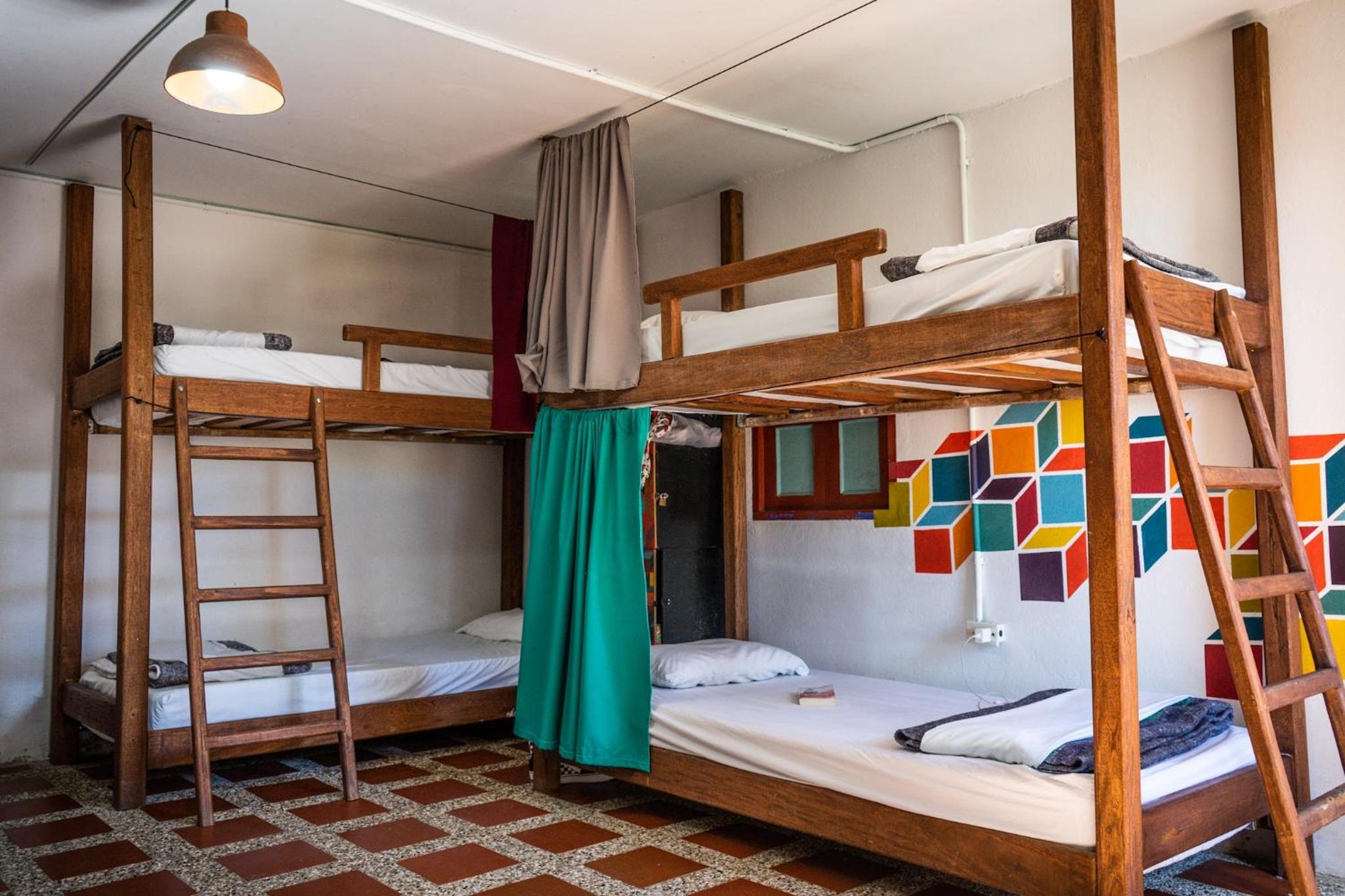 Bed in 8-Bed Dormitory Room photo 1