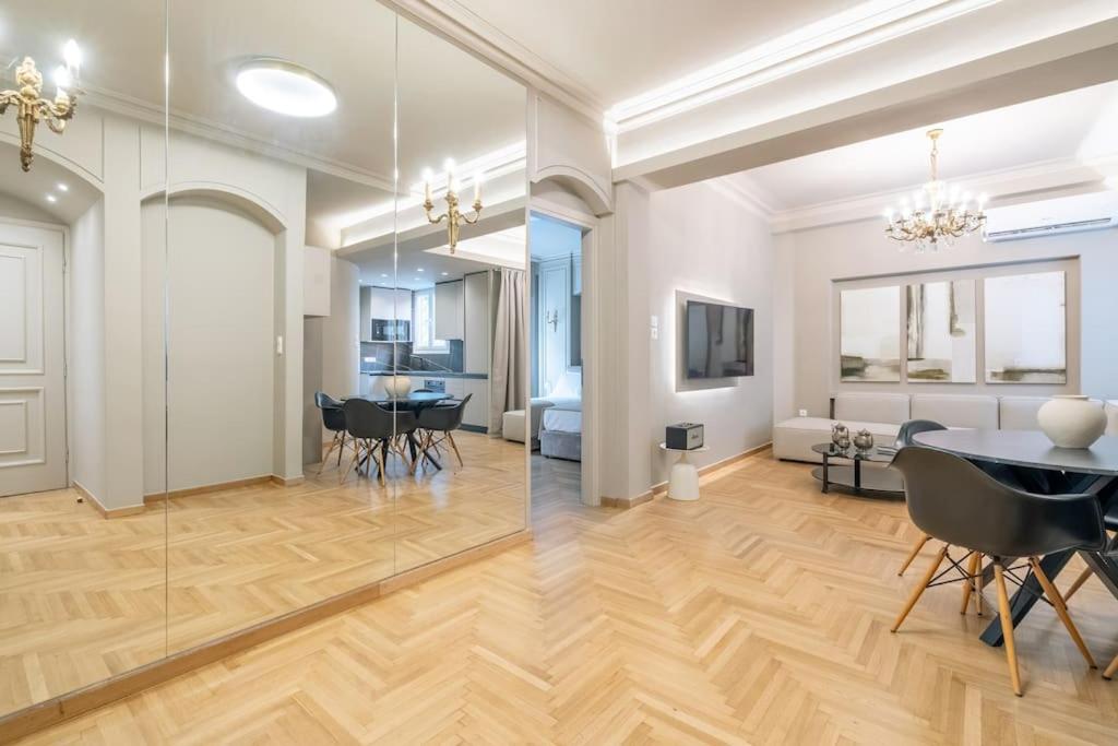 Two-Bedroom Apartment with Balcony photo 1