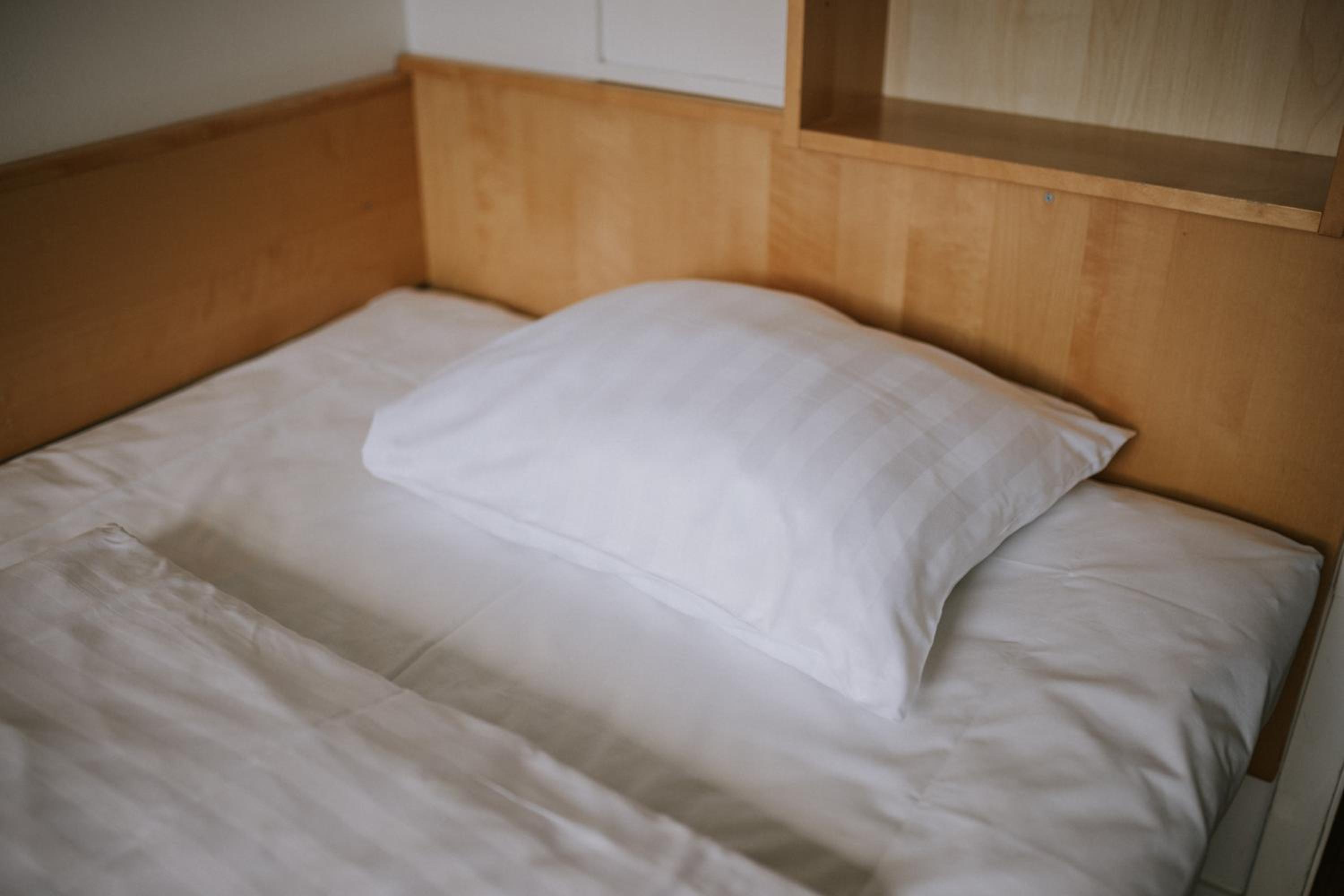 Compact Single Room photo 2
