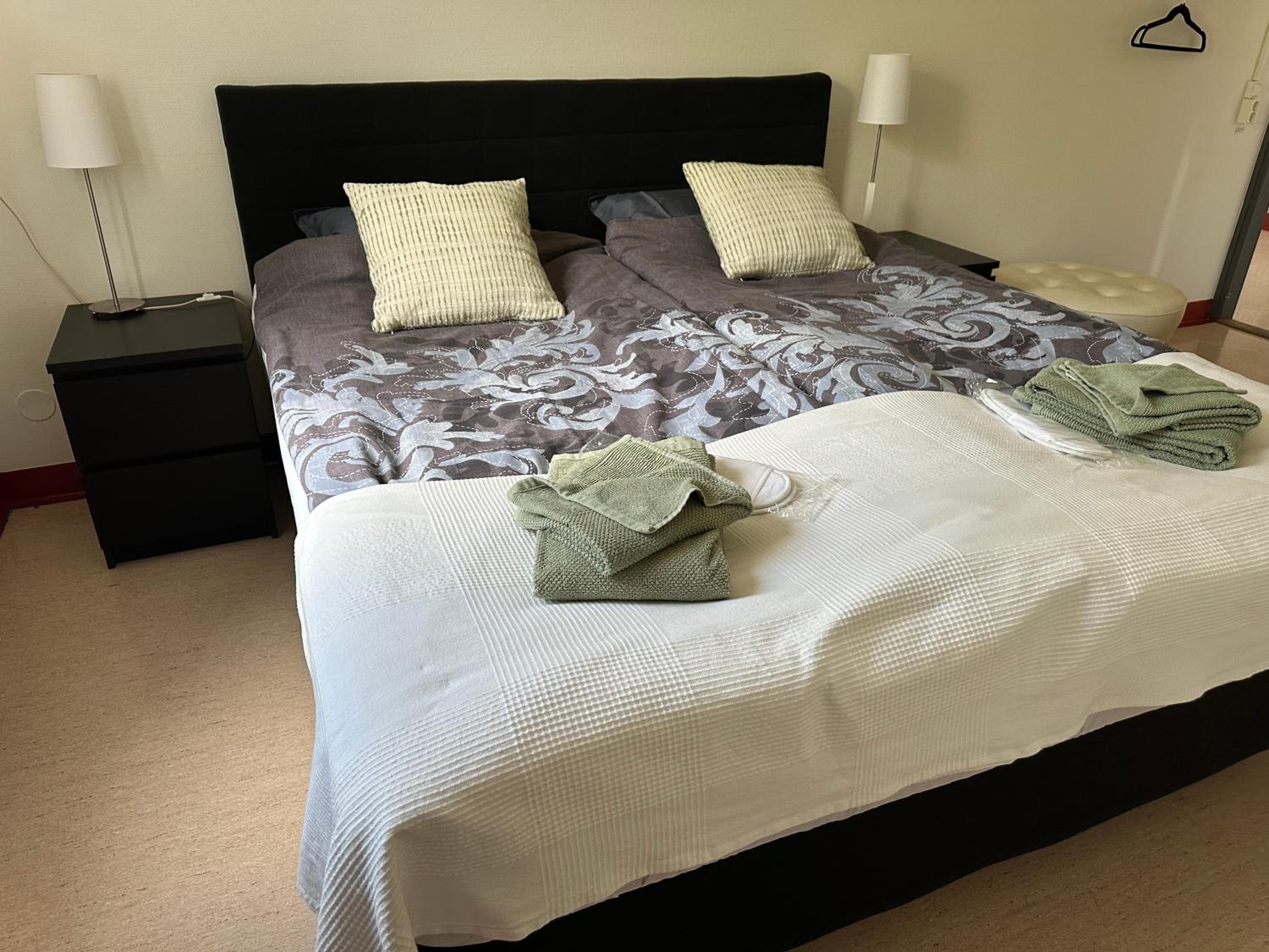 Standard Double Room with Shared Bathroom photo 2