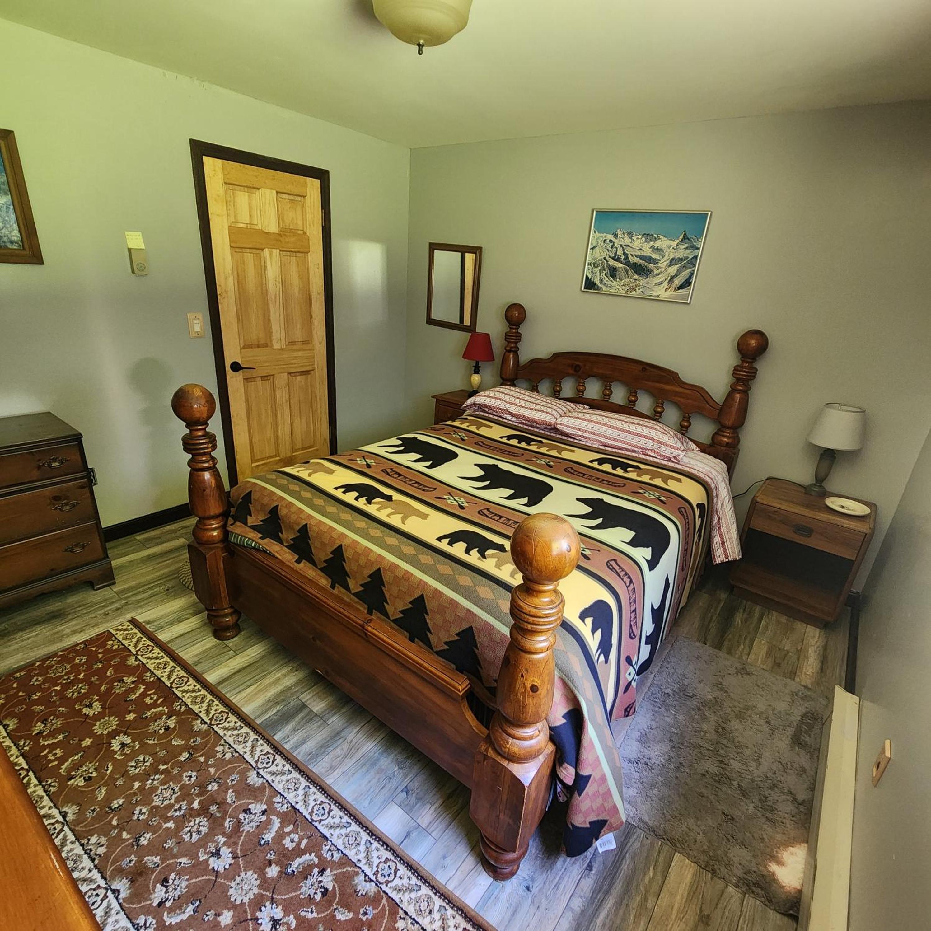 Four-Bedroom House photo 1