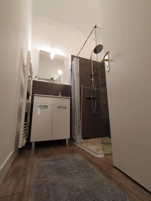 Two-Bedroom Apartment photo 2