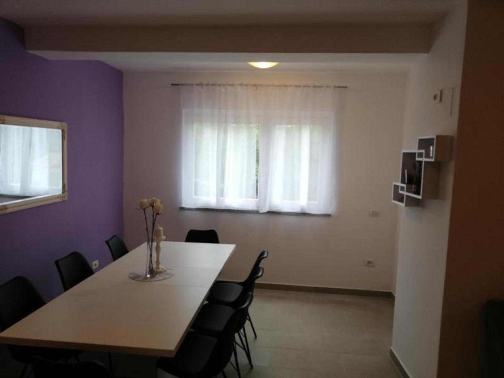 Four-Bedroom Vacation Home photo 2