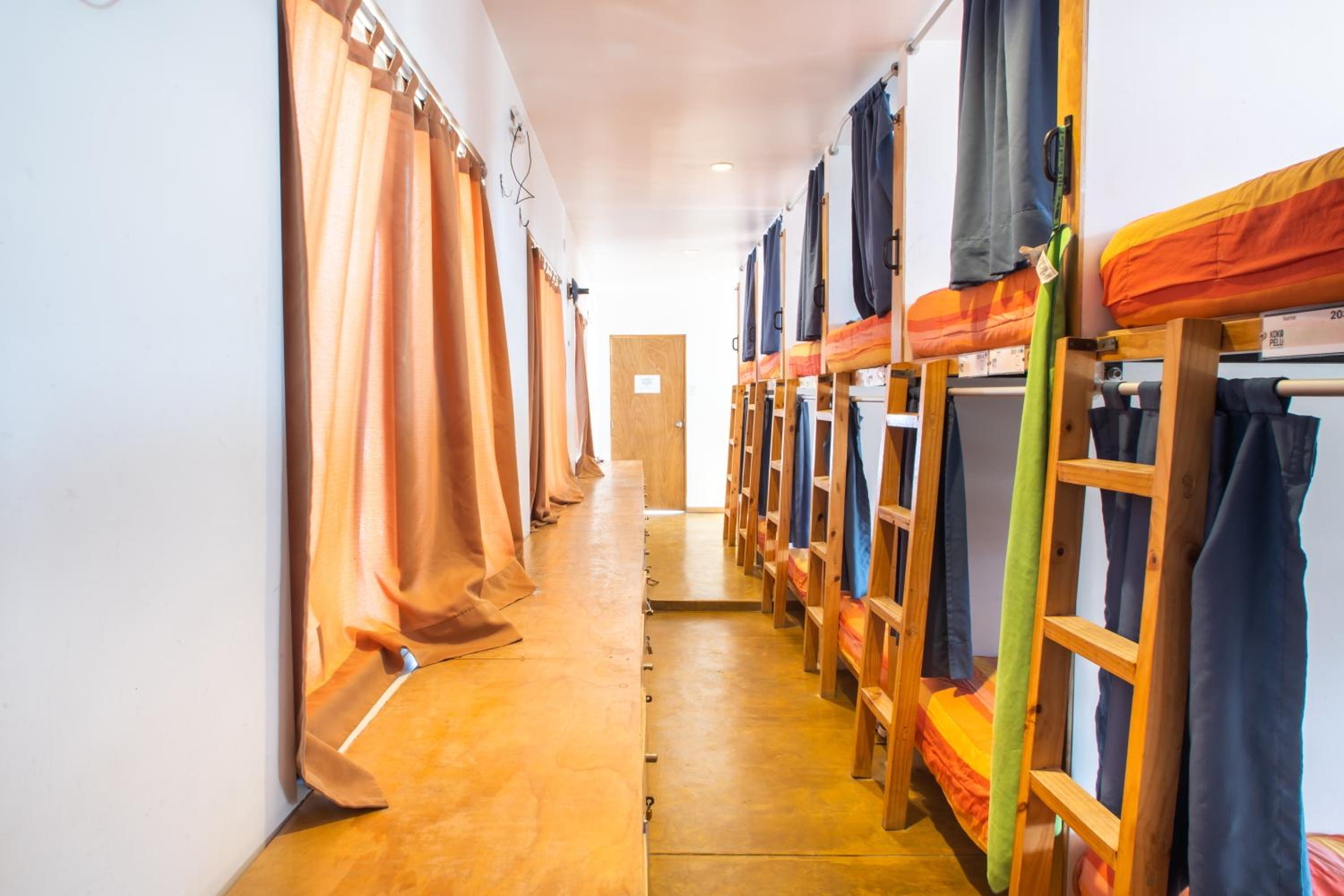 Single Bed in Mixed Dormitory Room