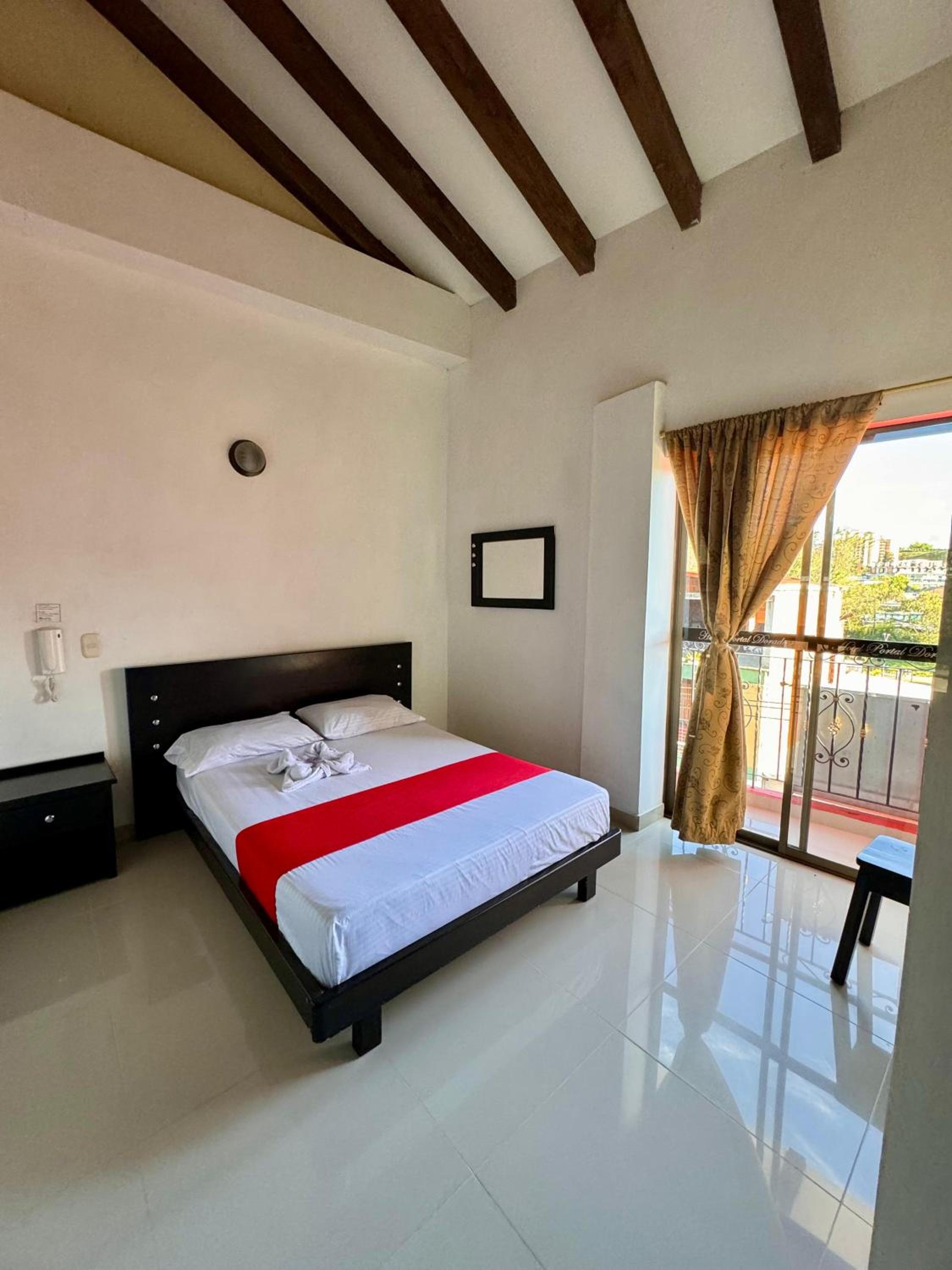Deluxe Double Room with Bath photo 1