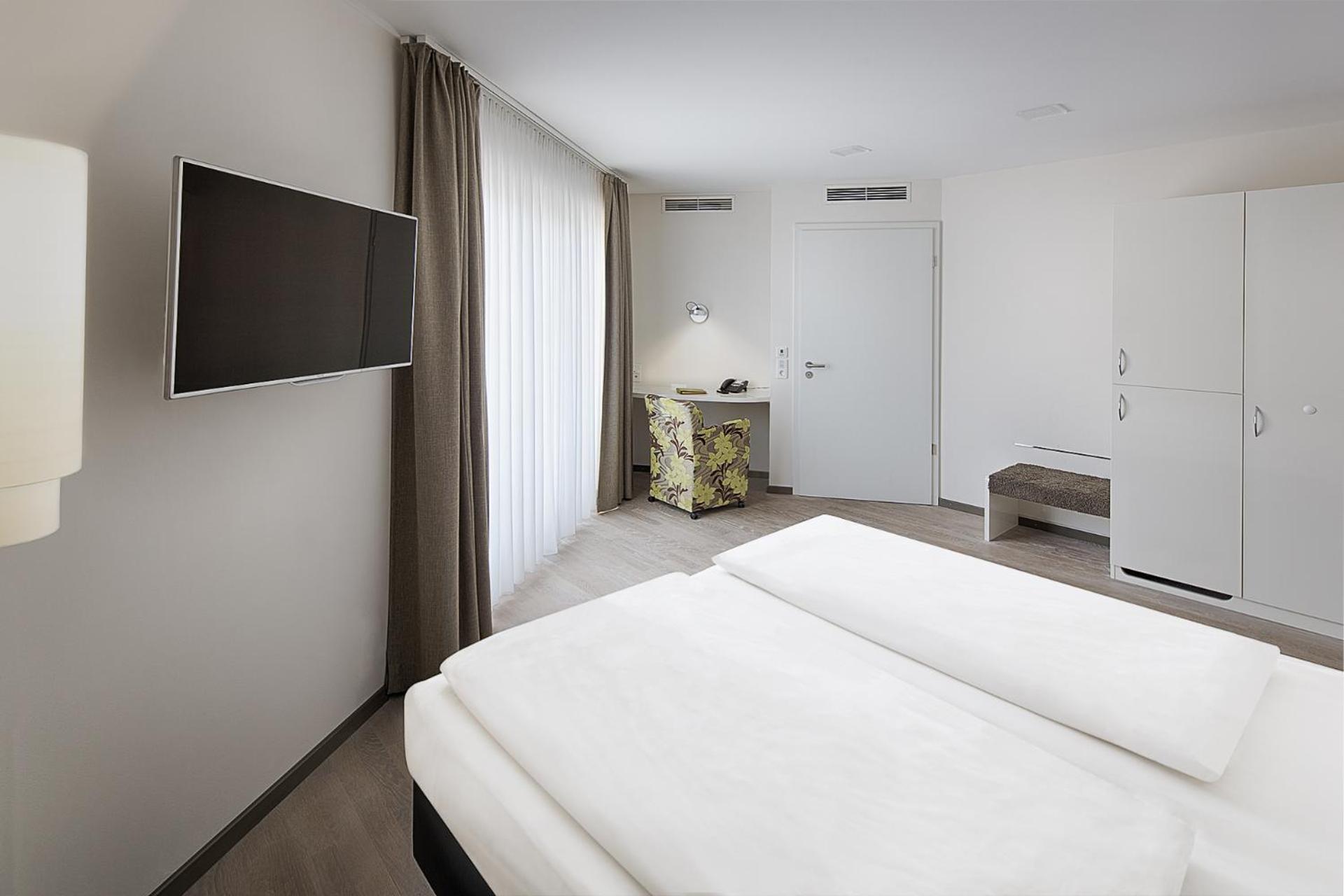 Junior Suite - Disability Access photo 2