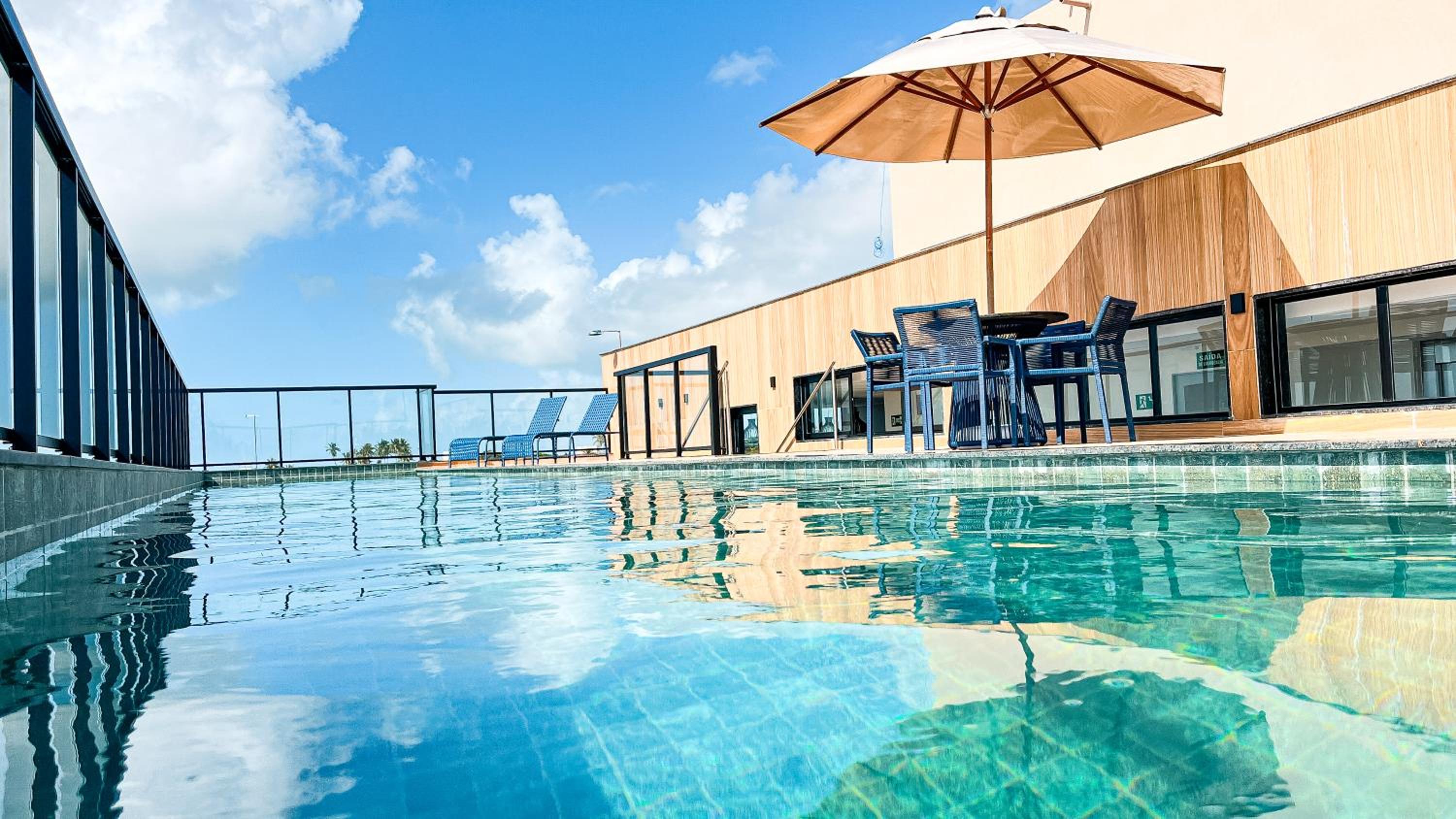 One-Bedroom Apartment with Private Pool photo 3