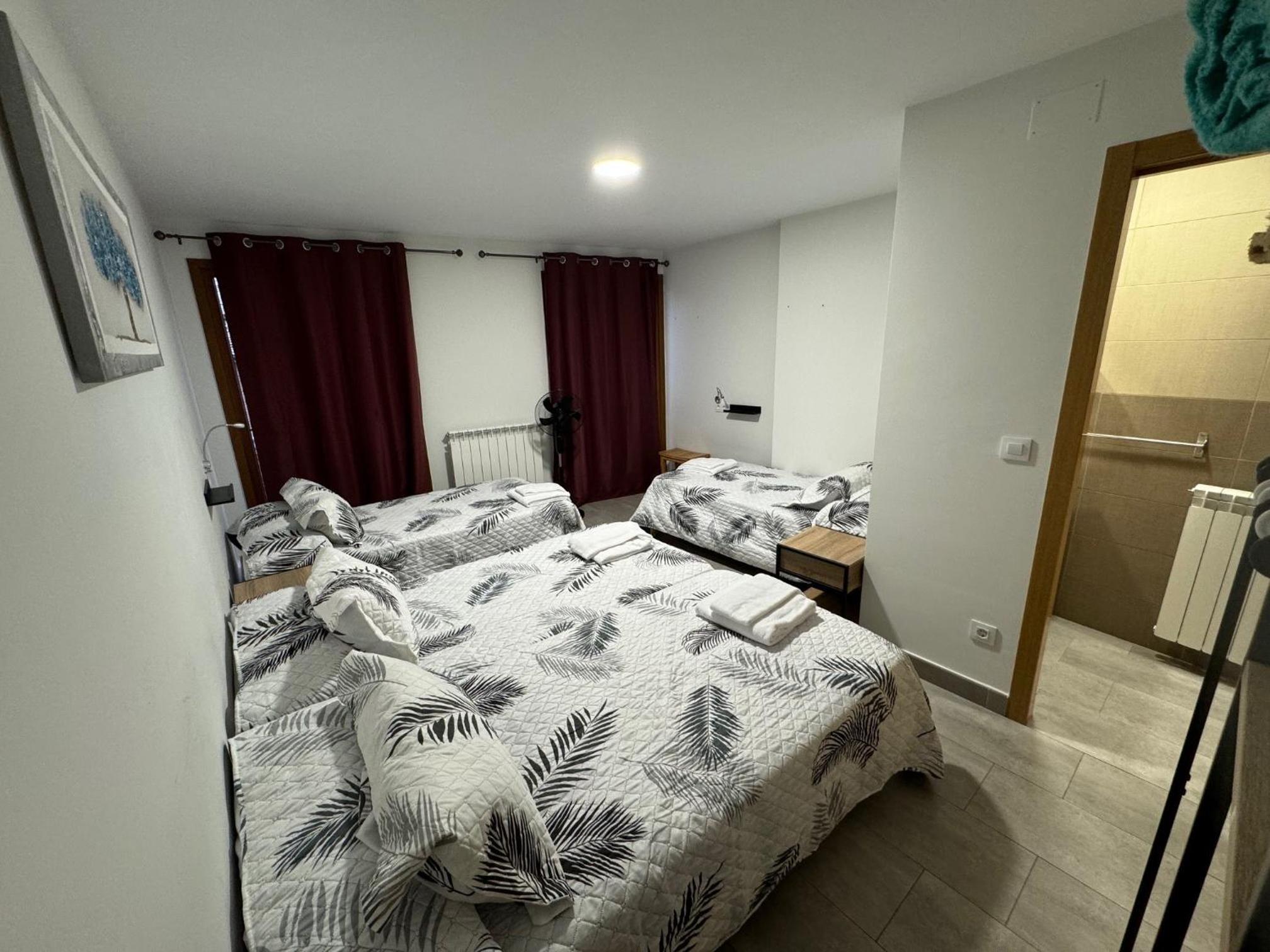 Habitación Cuádruple con Baño Privado