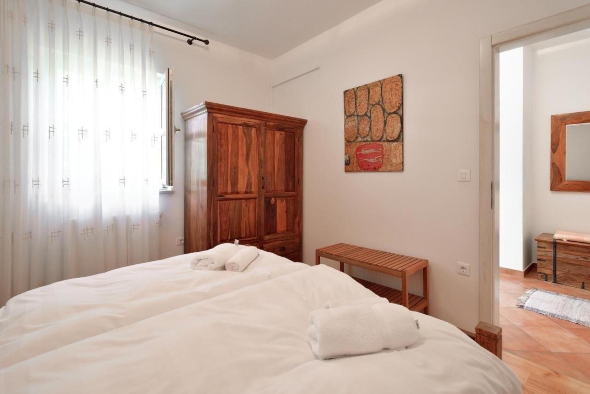 Three-Bedroom Vacation Home  photo 2