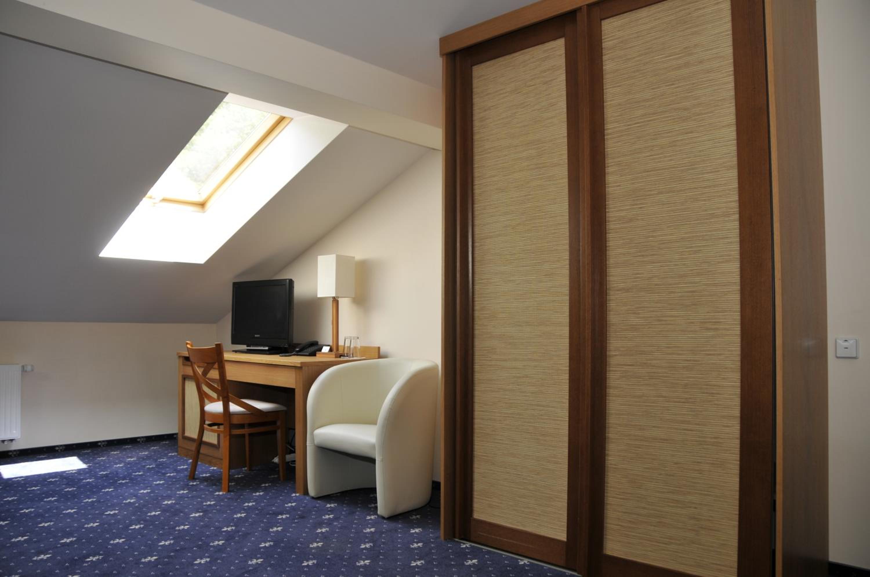 Economy Double Room photo 2